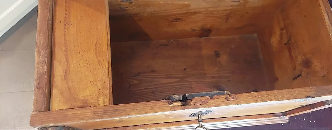 Small Tuscan fir travel box, 18th century 7