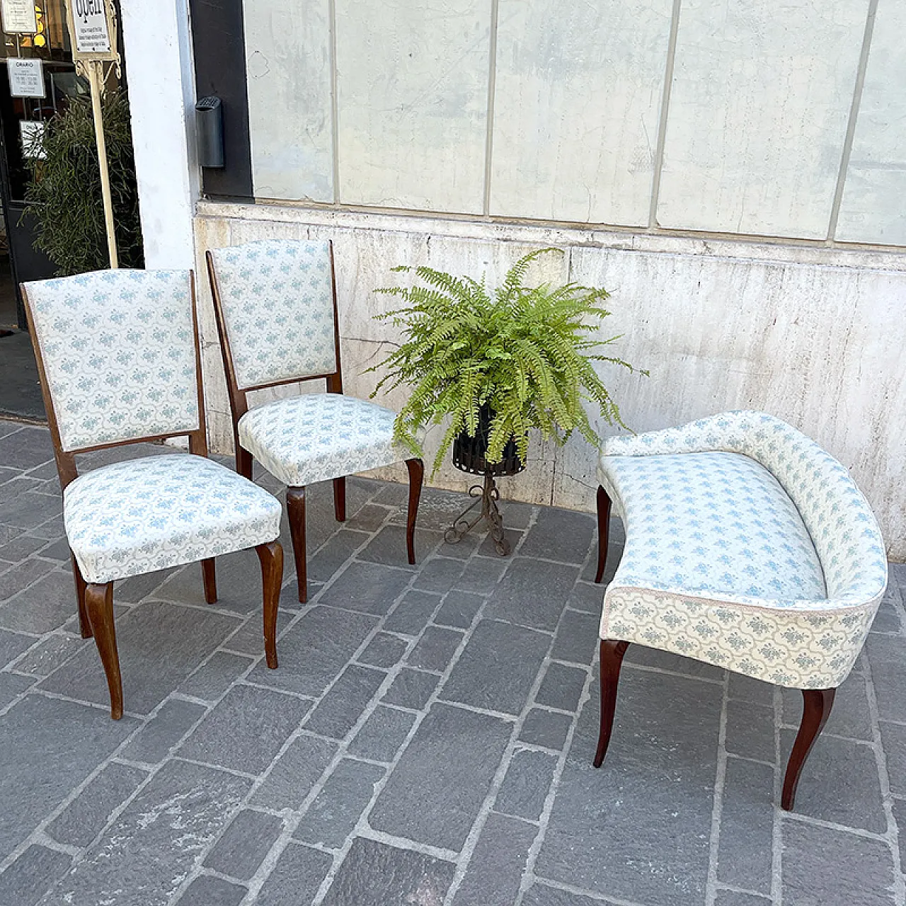 Set da letto con sedie imbottite e divanetto, Italia, anni '50 1