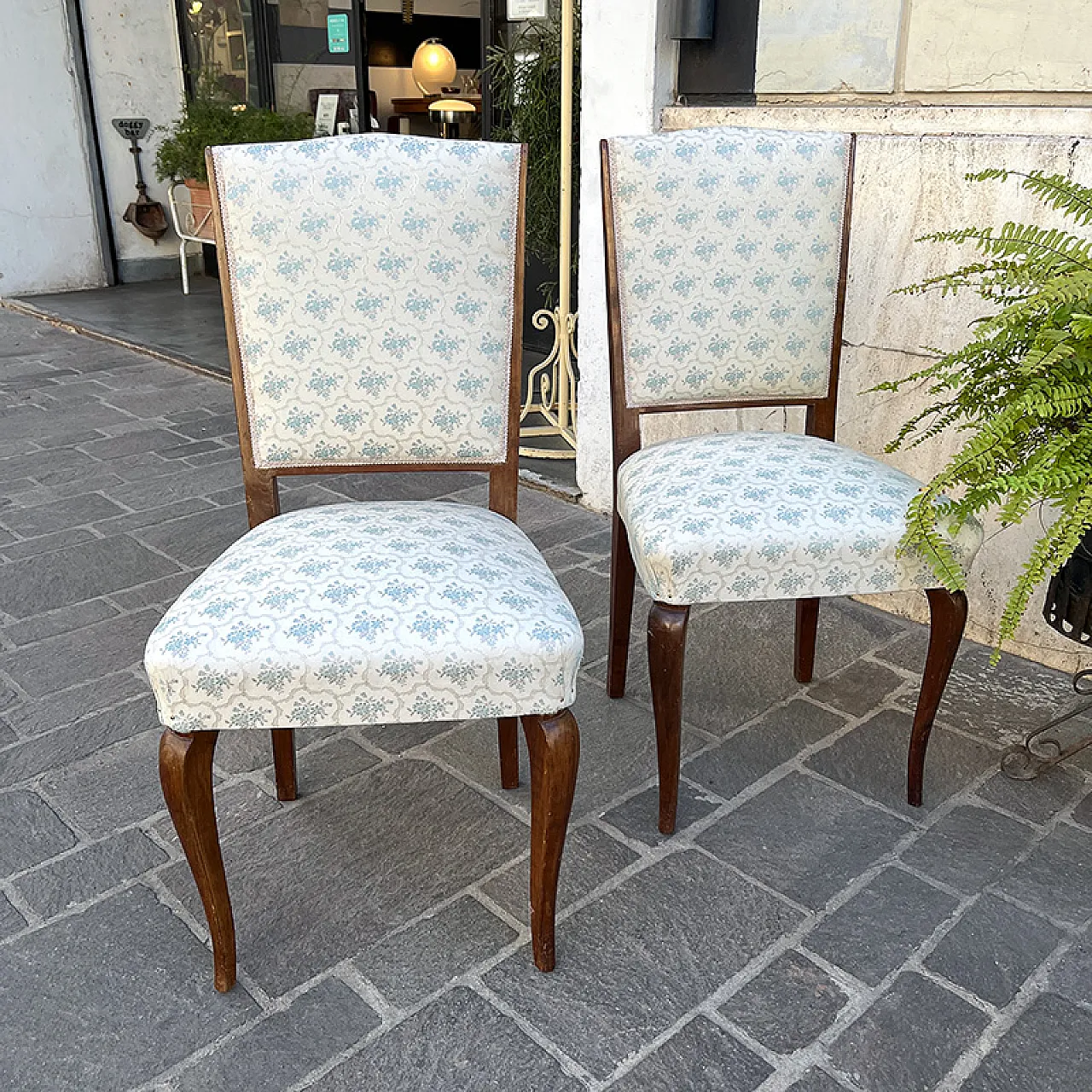 Set da letto con sedie imbottite e divanetto, Italia, anni '50 6