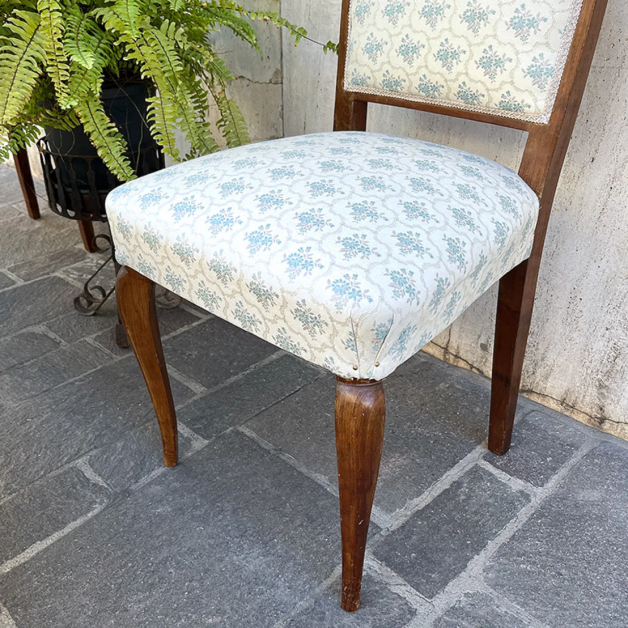 Set da letto con sedie imbottite e divanetto, Italia, anni '50 10