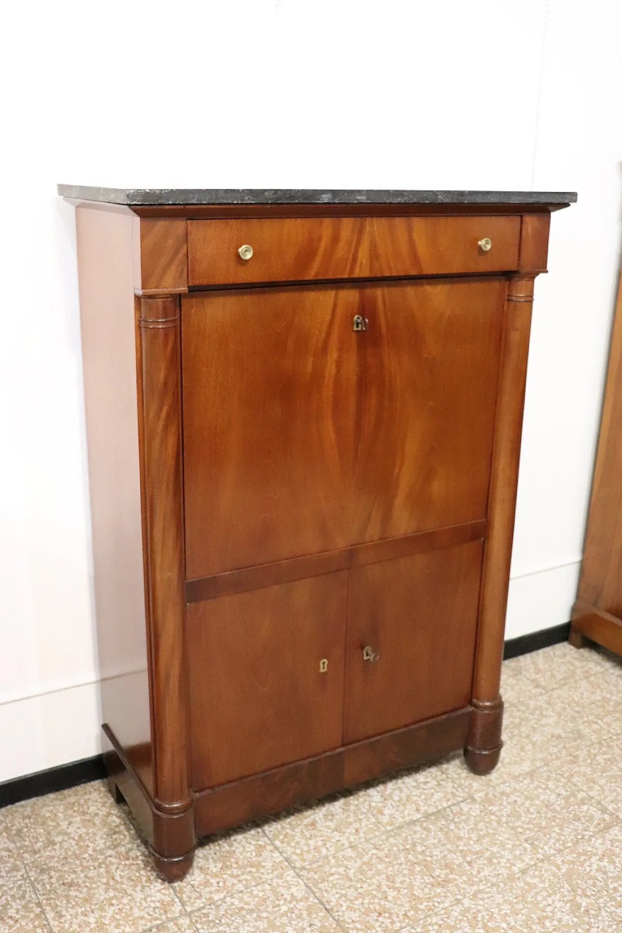 Secretaire in Mhaogian, 19th century 2