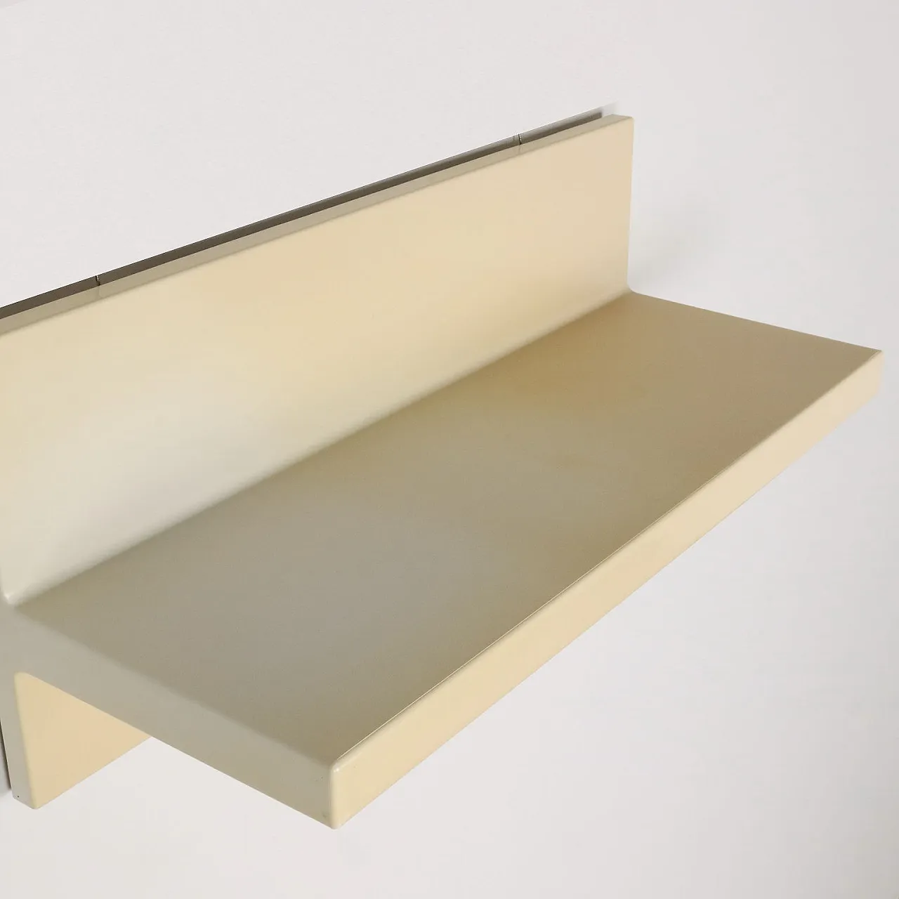 Shelf in plastic materia, 1970s 6