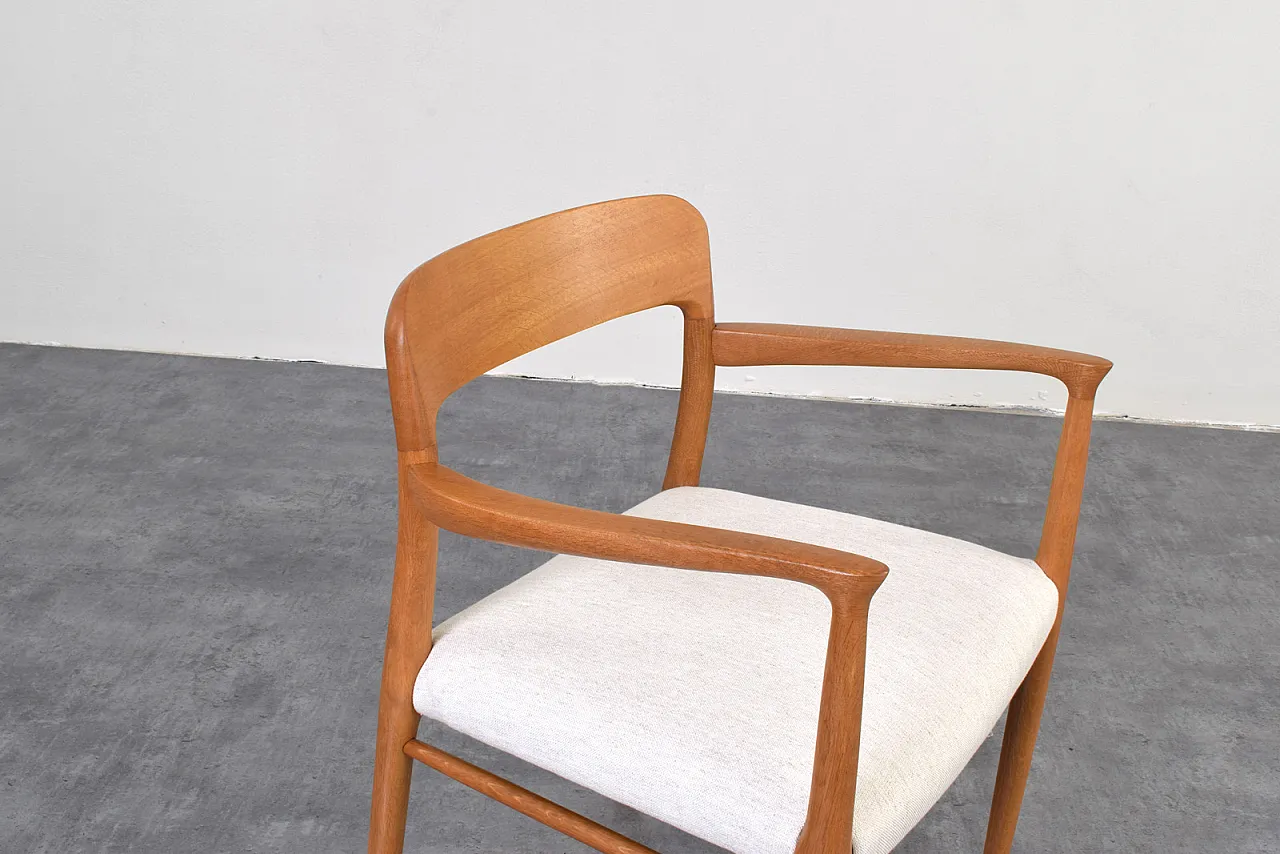 Modello della metà del secolo 56 Danish Dining Chair di Niels O. Møller per J.L. M 9
