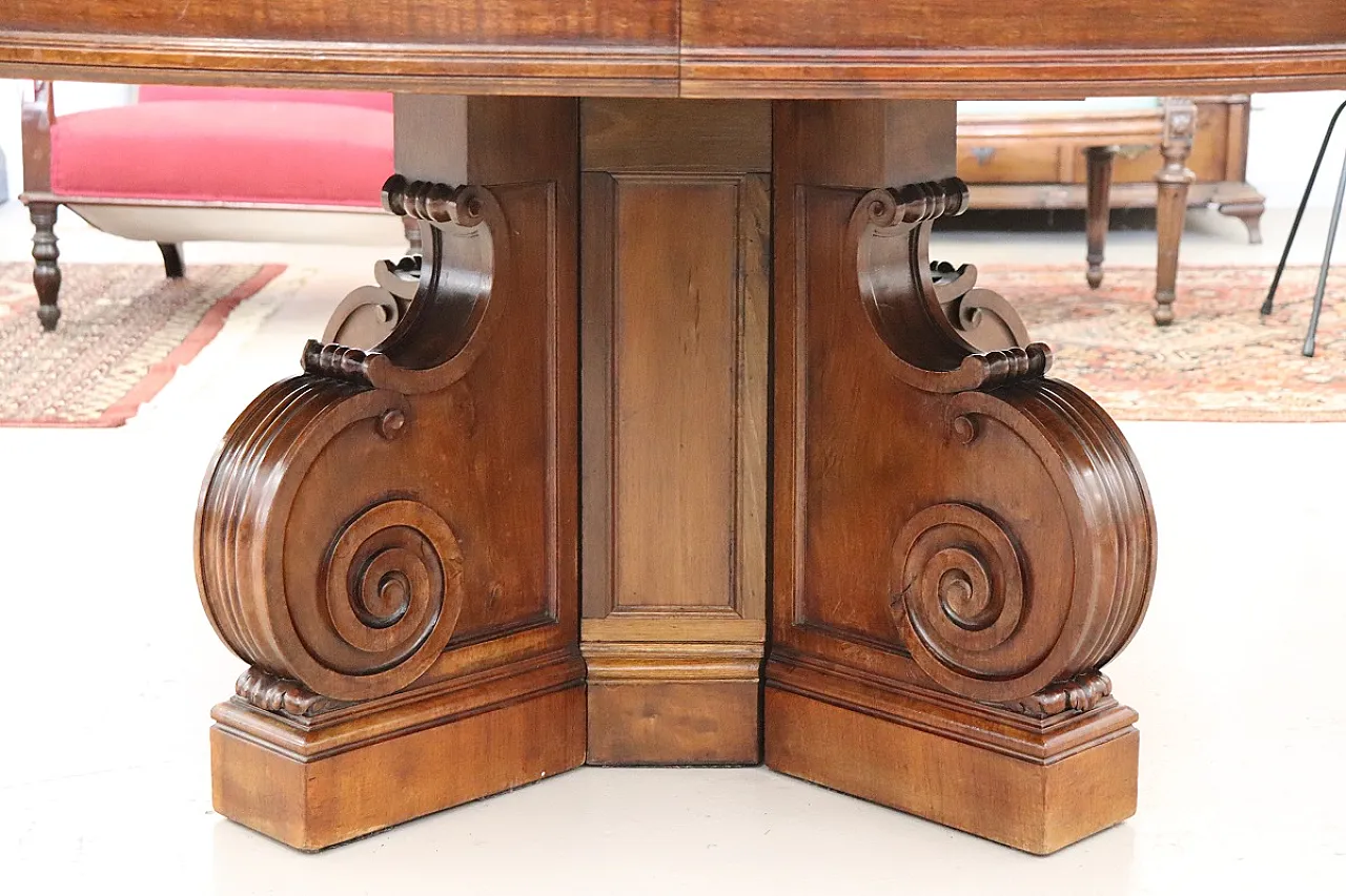 Walnut extensible table, 19th century 7