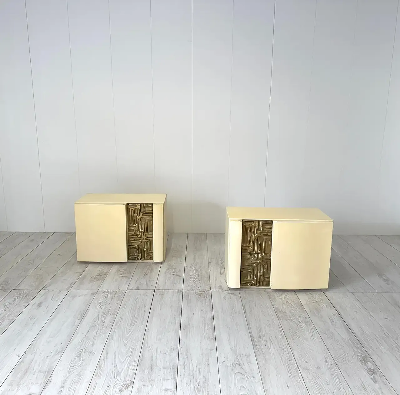 Pair of Cinzia bedside tables by Frigerio for Frigerio di Desio, 1970s 5