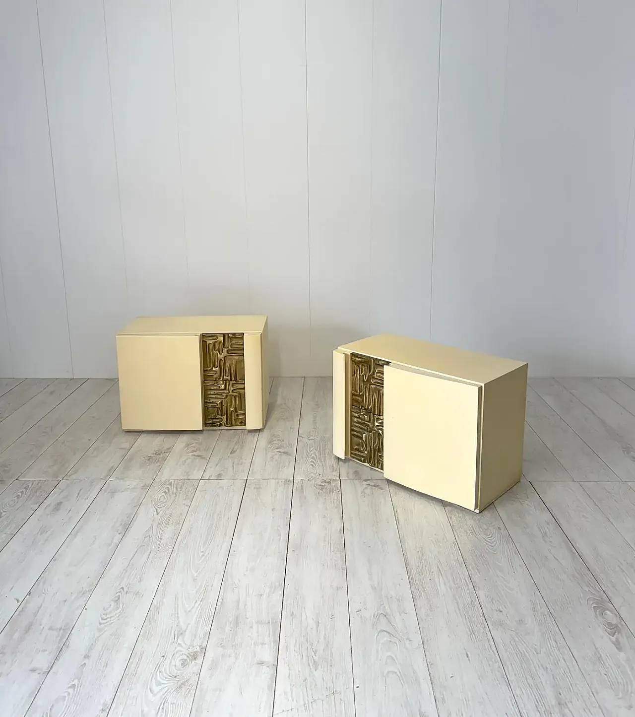 Pair of Cinzia bedside tables by Frigerio for Frigerio di Desio, 1970s 6