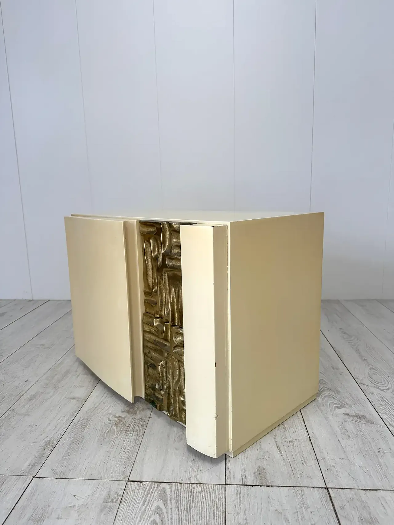 Pair of Cinzia bedside tables by Frigerio for Frigerio di Desio, 1970s 7