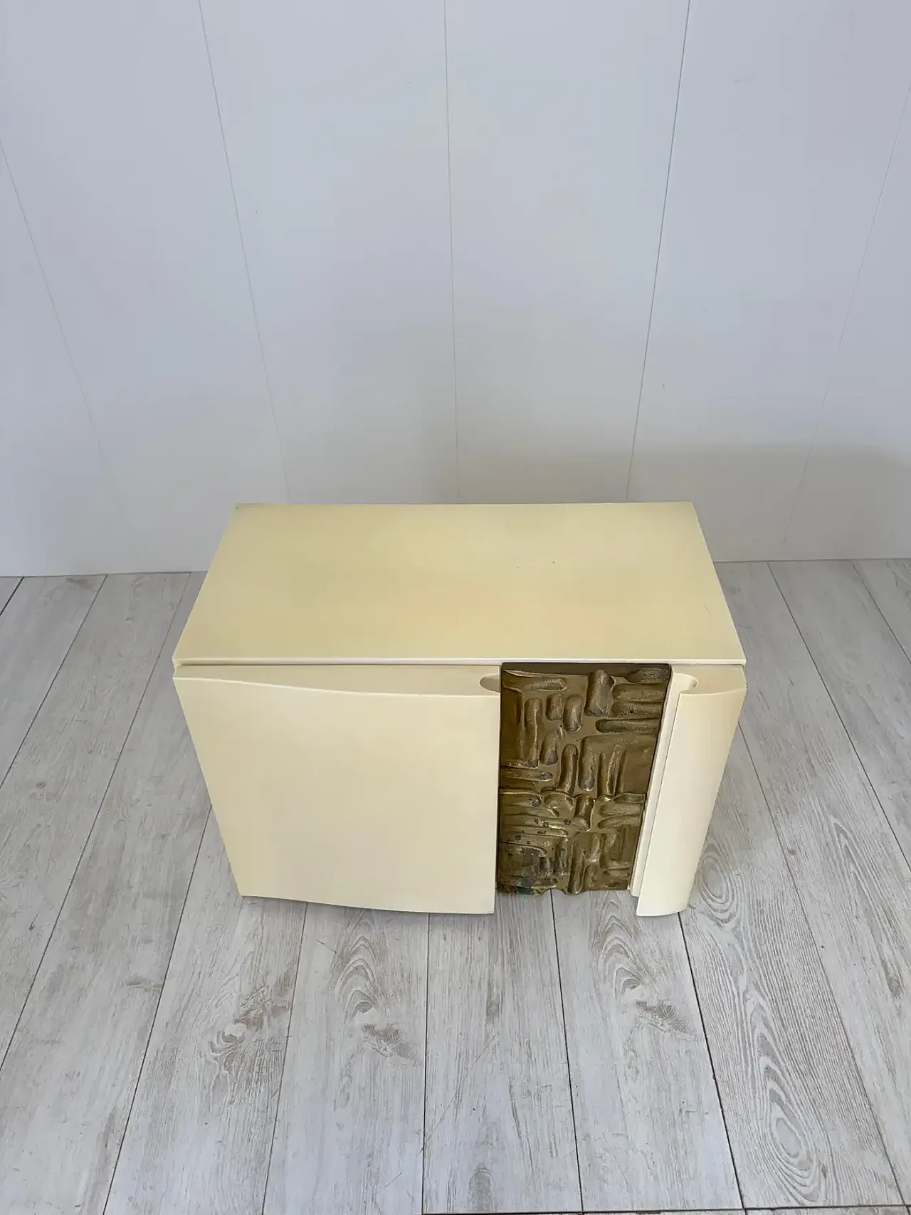 Pair of Cinzia bedside tables by Frigerio for Frigerio di Desio, 1970s 14