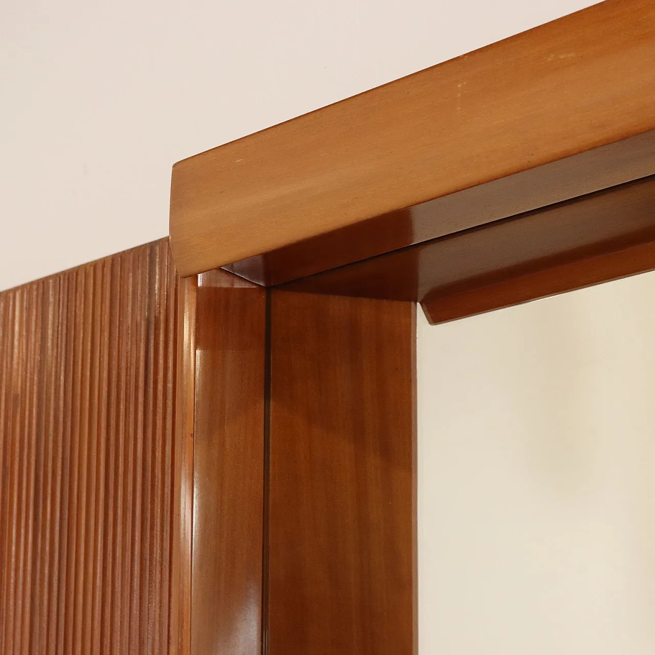 Mobile a parete in legno e alluminio, anni '50 4