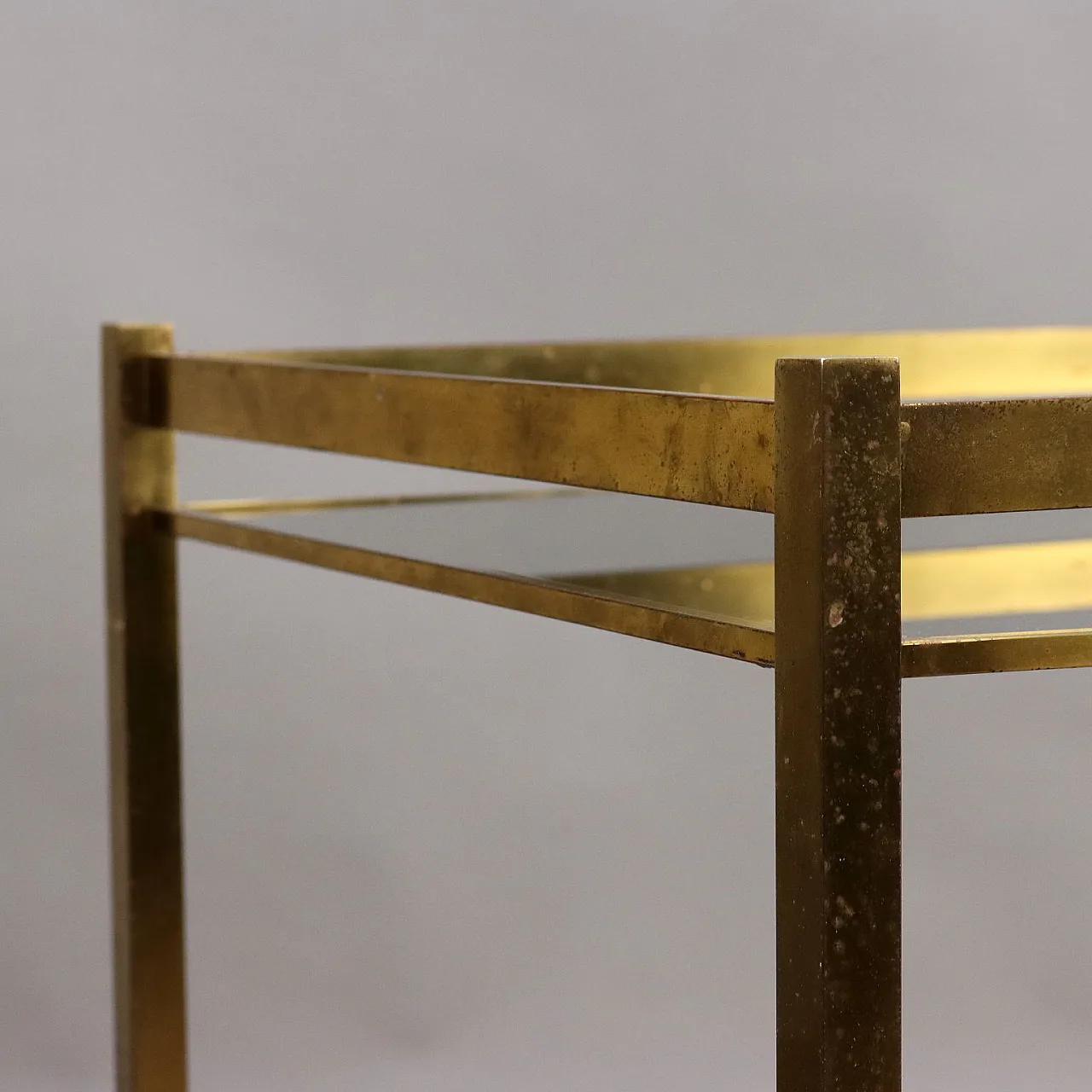 Carrello da cucina in ottone e vetro fumé, anni '70 3