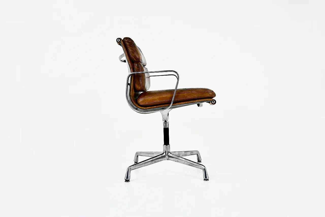 Soft Pad Chair by Charles and Ray Eames for Herman Miller, 1970s 4