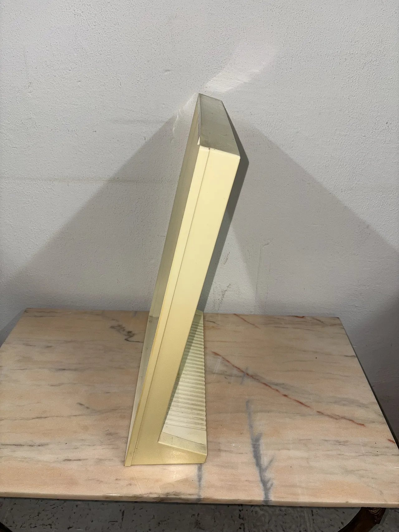 Specchio bianco in plastica, anni '70 5