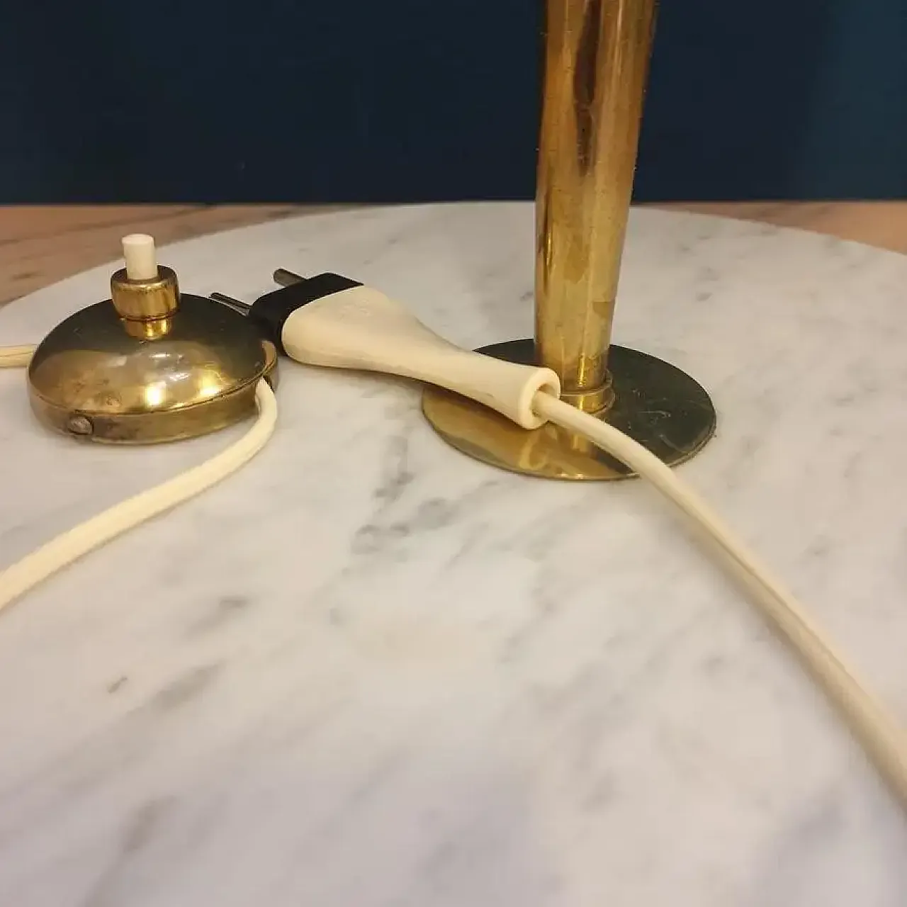 Stilnovo avolo lamp in marble, brass and plexiglass, 1950s 7