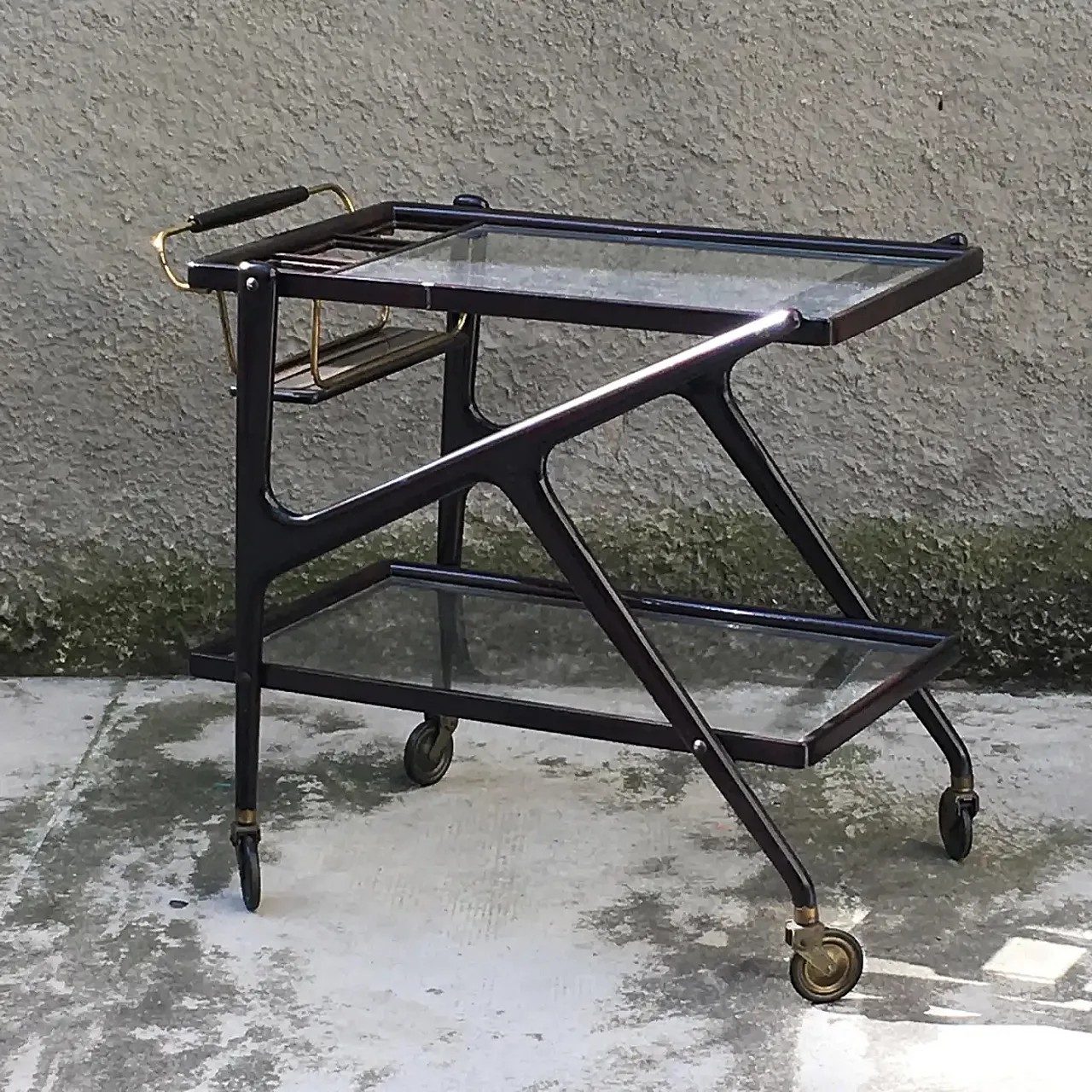 Mahogany bar cart attributed to C. Lacquer, 1950s 2