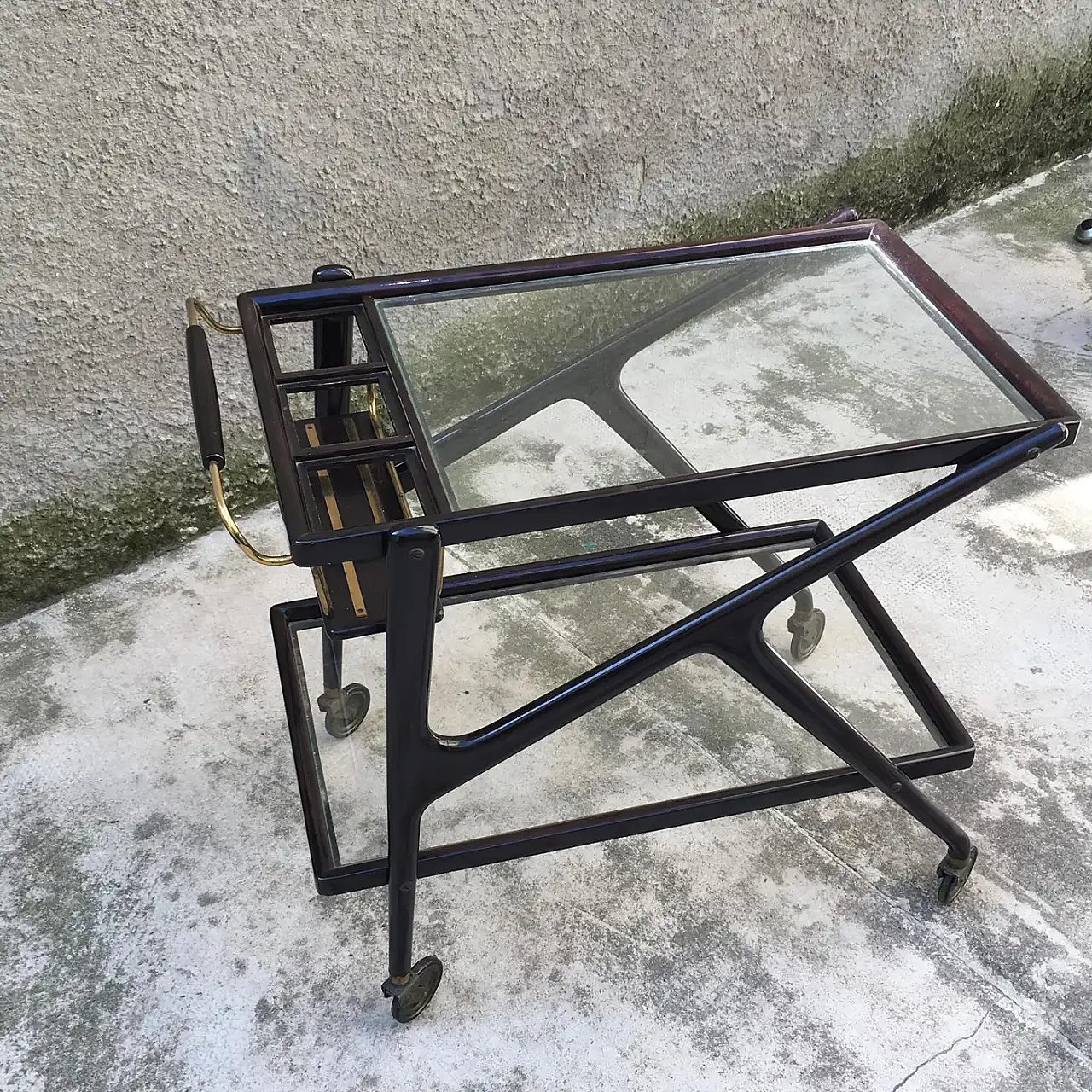 Mahogany bar cart attributed to C. Lacquer, 1950s 6