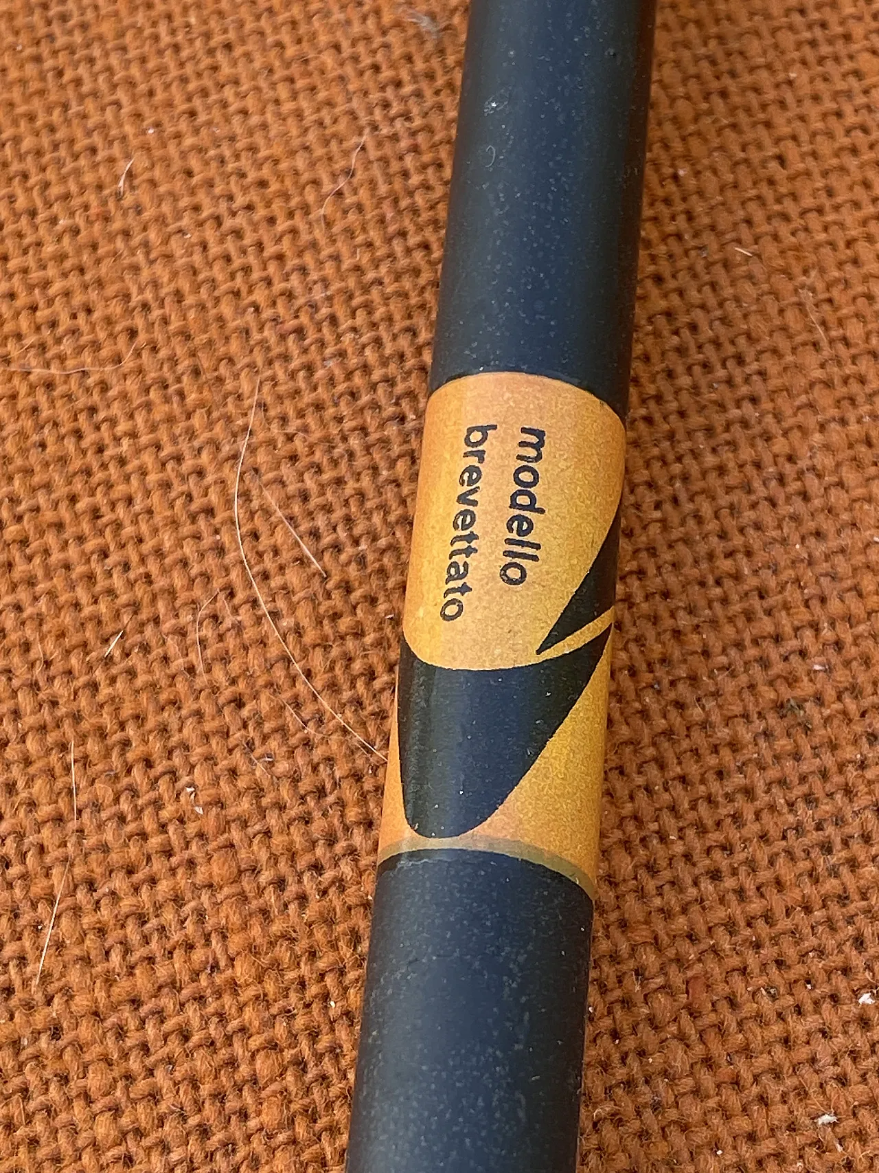 Pair of chairs by Augusto Bozzi for Saporiti, 70s 3