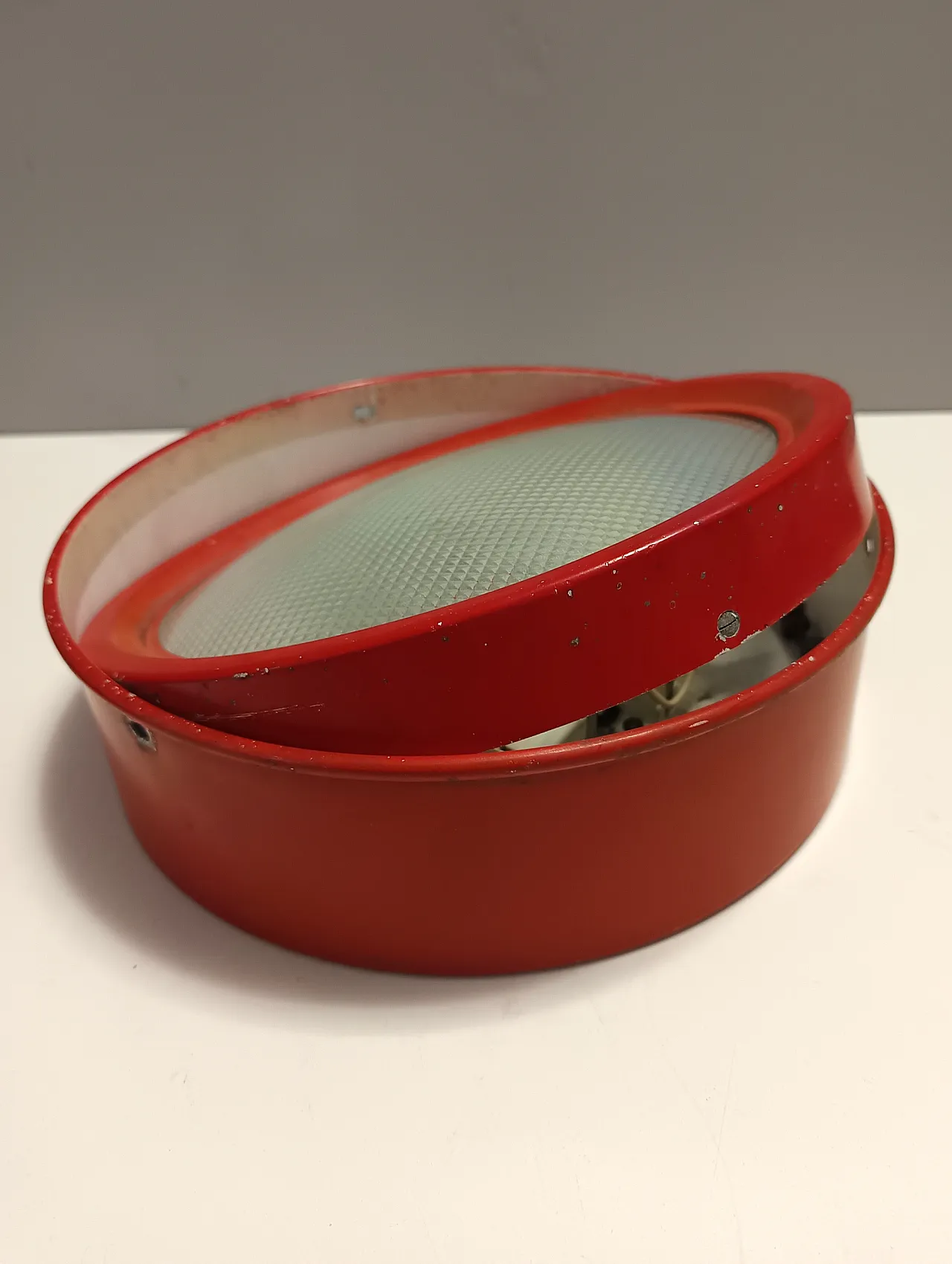 Red Metal and Glass Ceiling Light model 3055 by Gino Sarfatti for Arteluce, 1962 6