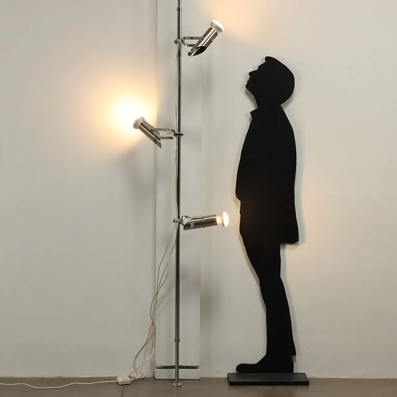 Lampada da terra in metallo cromato e alluminio, anni '70 2