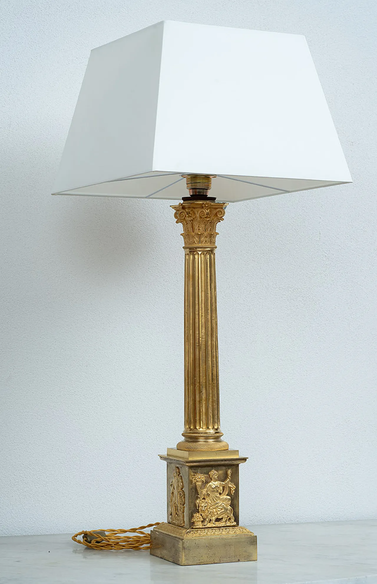 Ancient French empire lamp in finely chiseled gold bronze ap 6