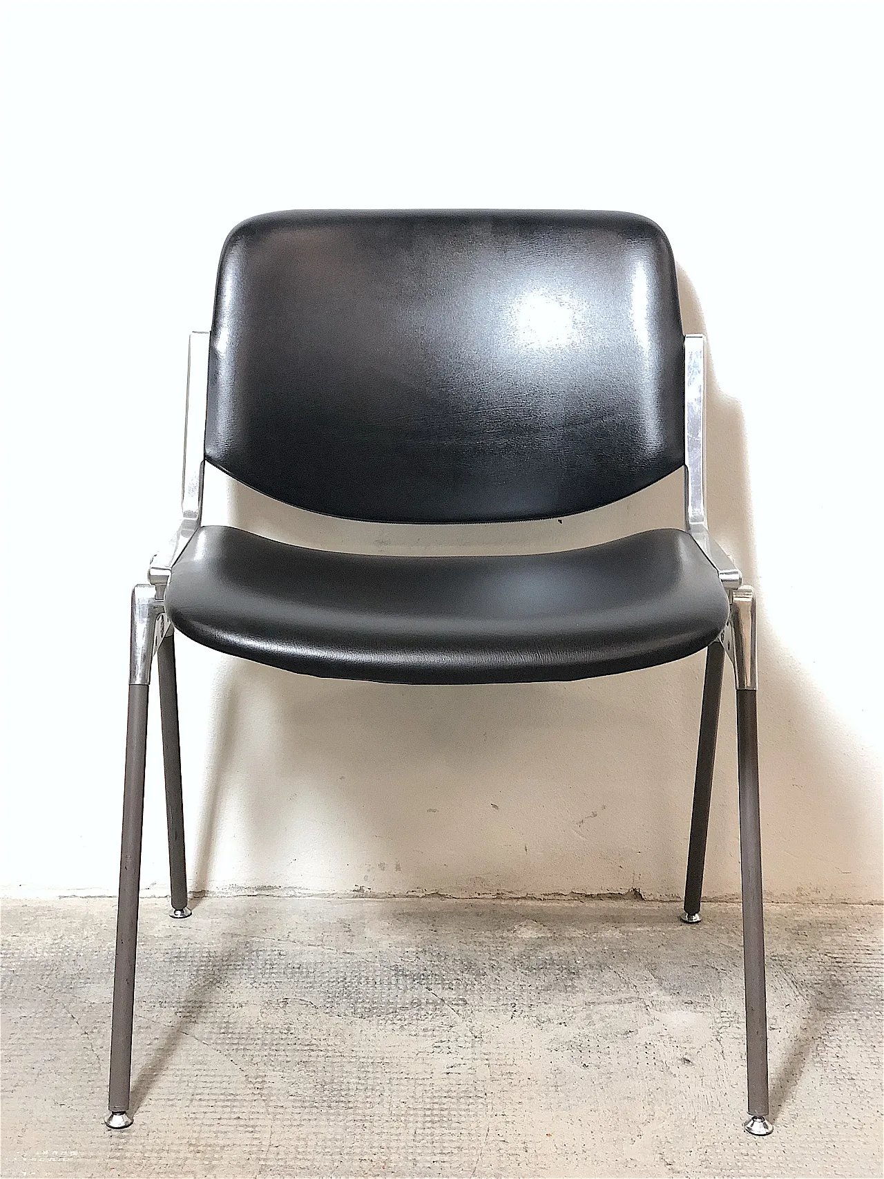 4 chairs DSC 106  by Giancarlo Piretti for Anonima Castelli black, 60s 6