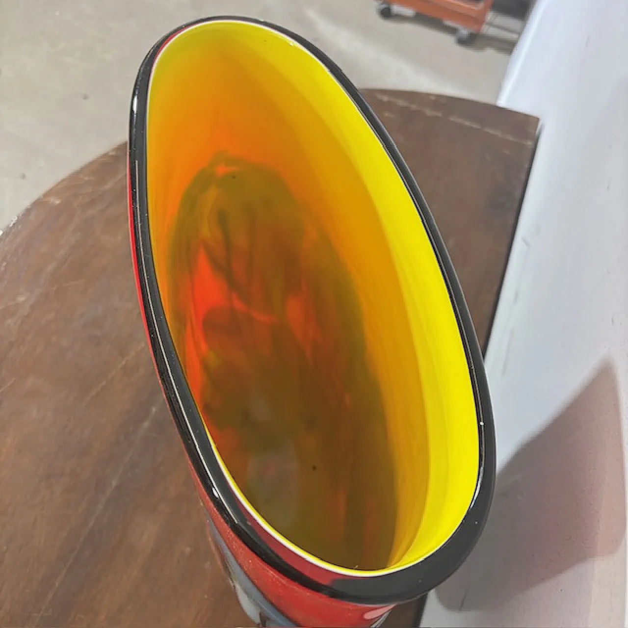 Vaso vetro Murano lavorazione incamiciata e a Murrine, anni '70 7