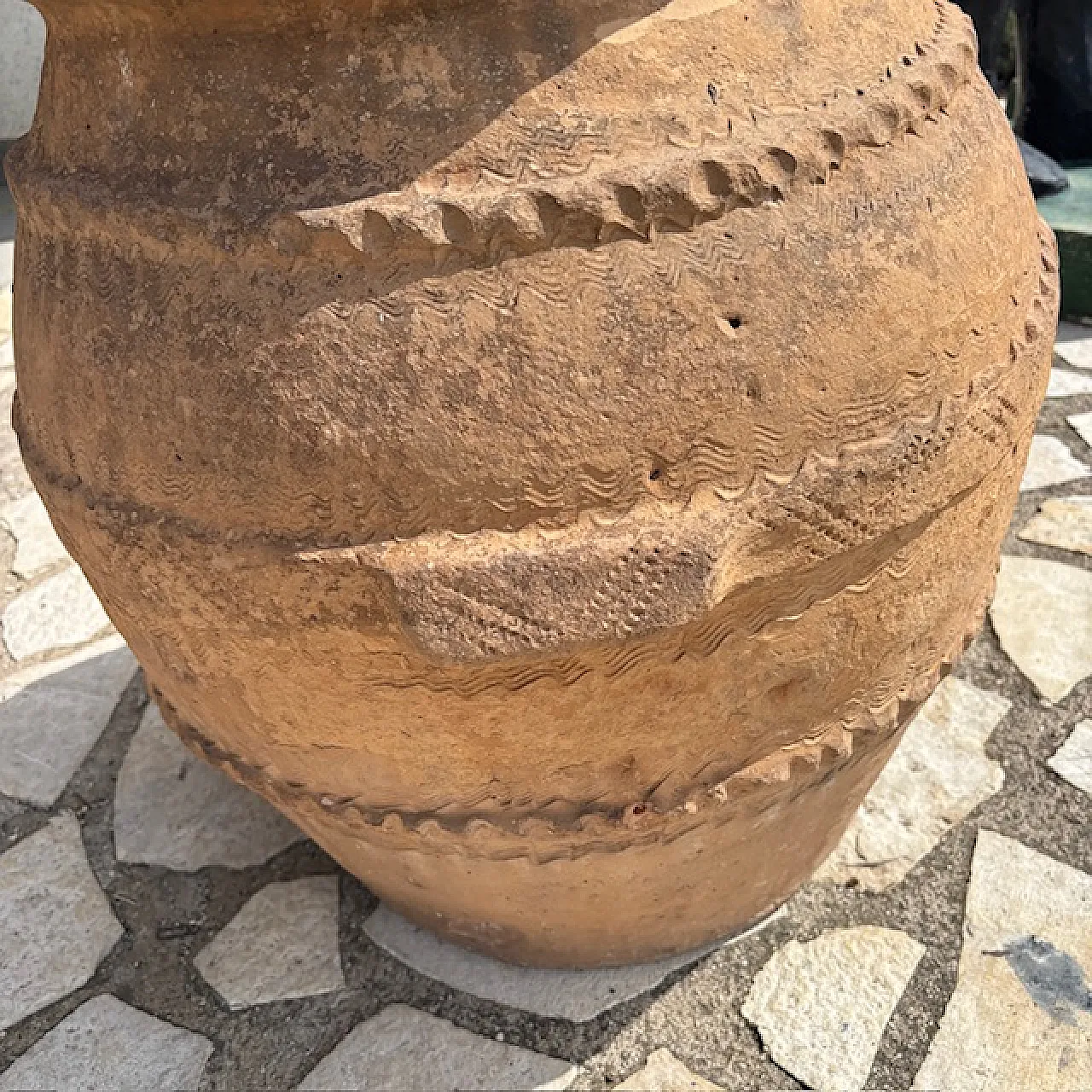 Large antique terracotta utdoor jar vase, 18th century 8