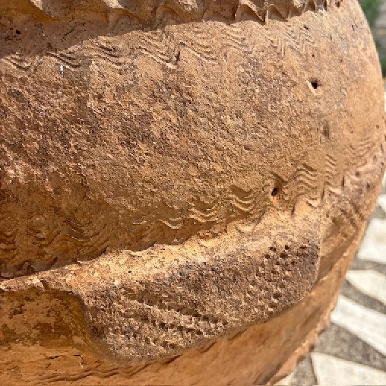 Large antique terracotta utdoor jar vase, 18th century 9