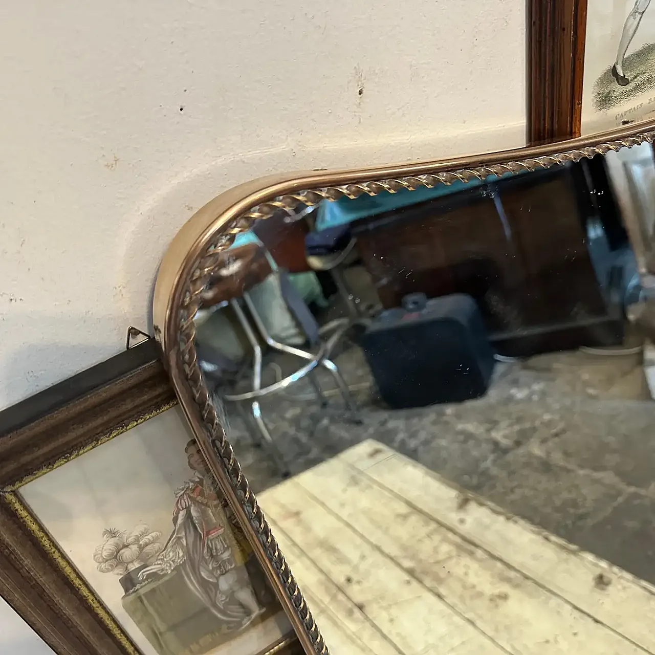 Gio Ponti-style biscuit-shaped wall mirror, 1950s 3