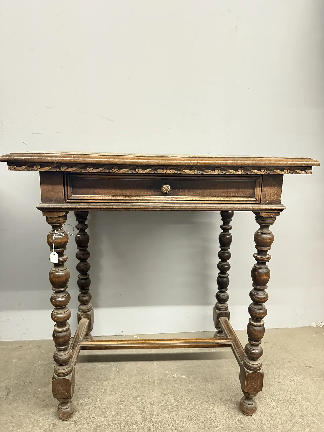 Tavolinetto scrittoio in noce massello, '800 1