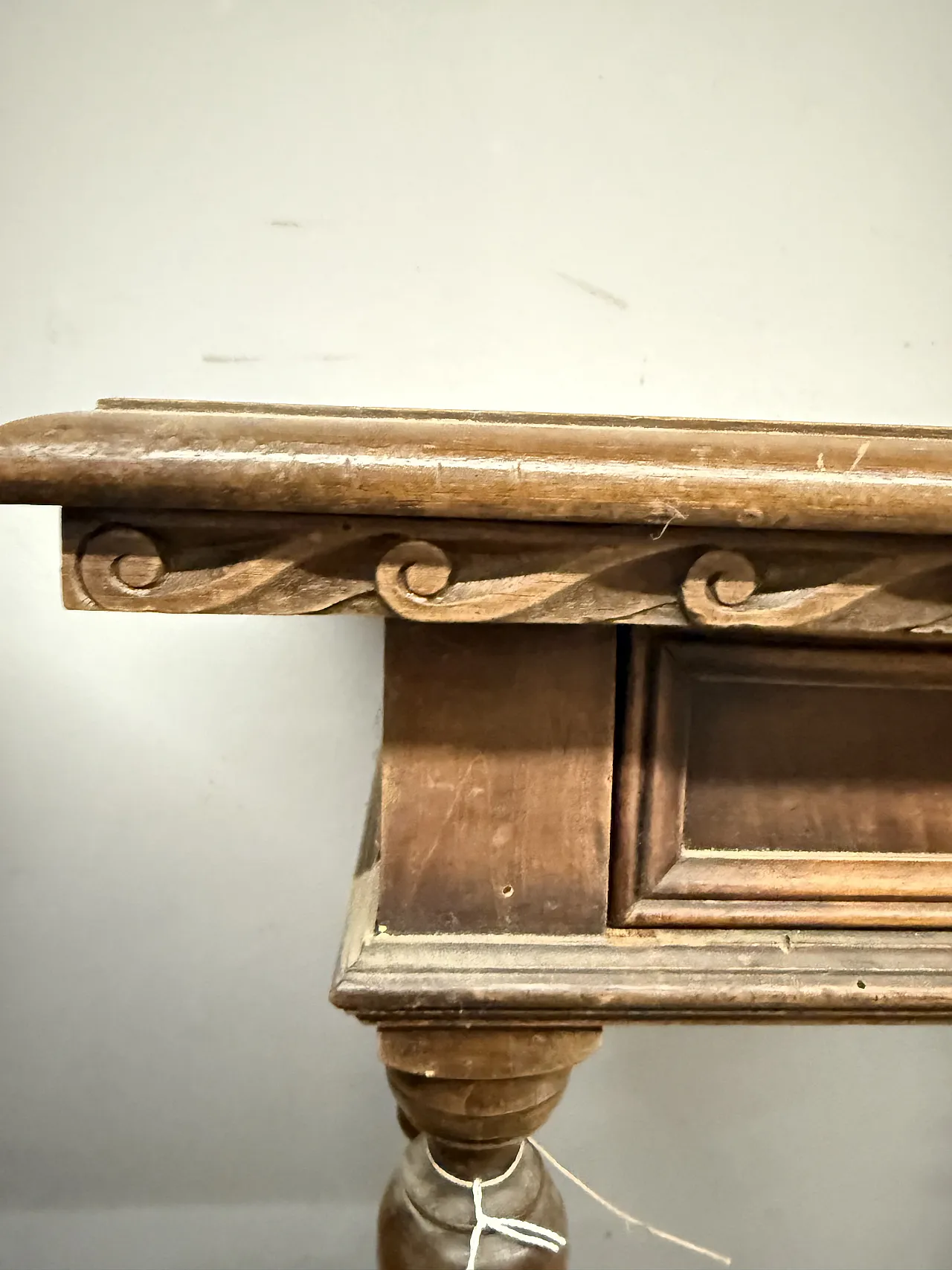 Tavolinetto scrittoio in noce massello, '800 12