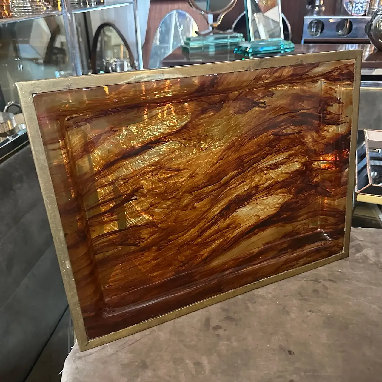 Vassoio in finta tartaruga di Ulderico Cavinato, anni '80 7