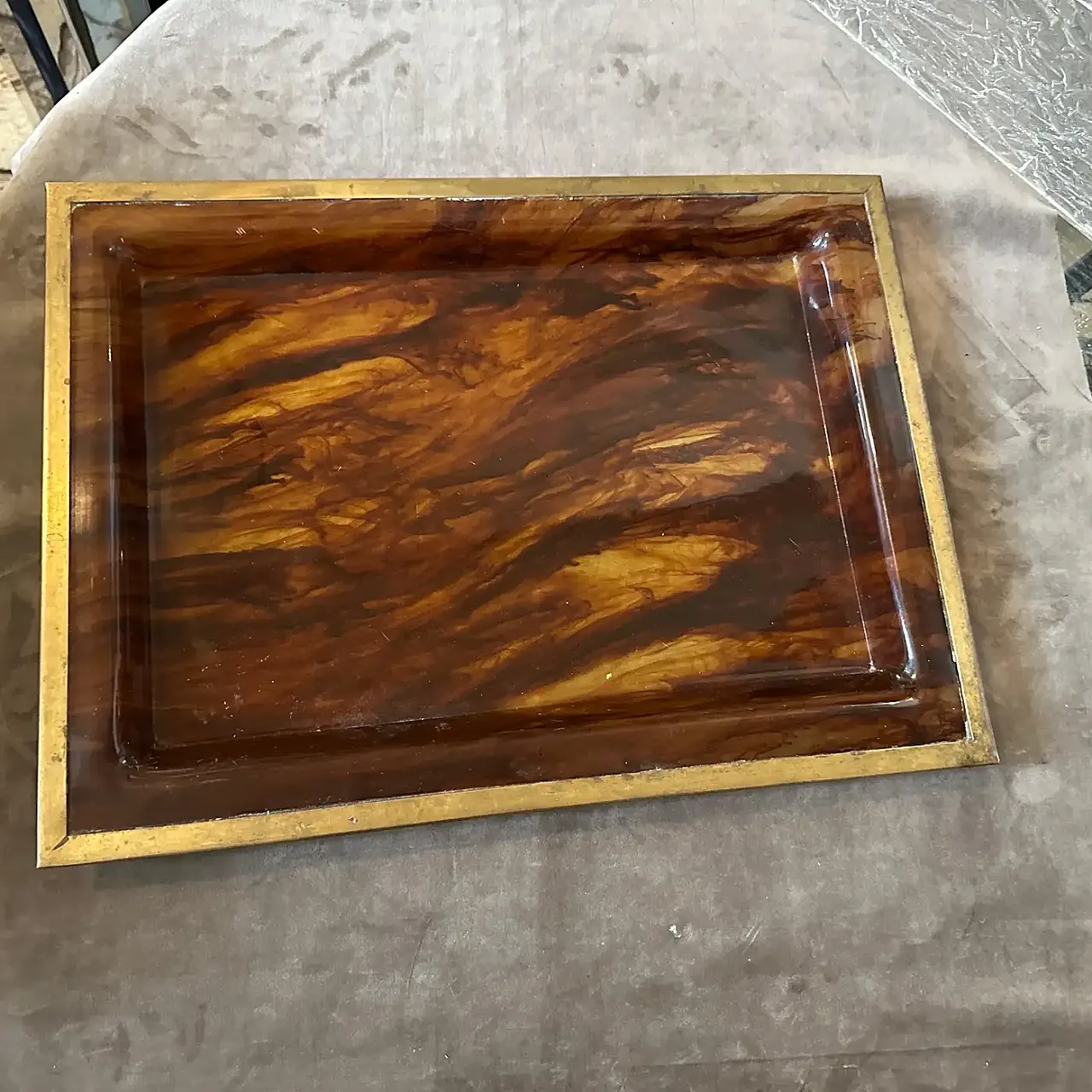 Vassoio in finta tartaruga di Ulderico Cavinato, anni '80 10