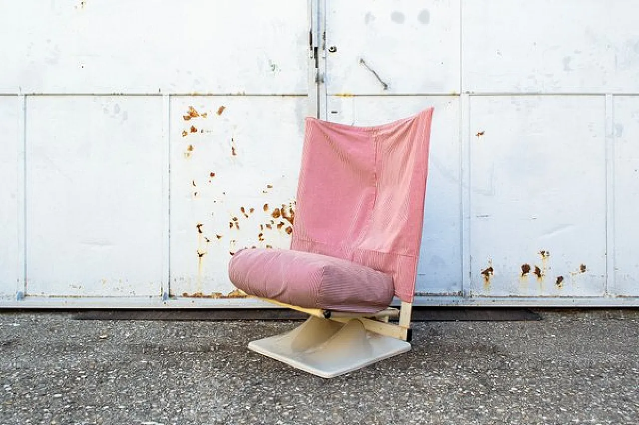 Poltrona modello AEO di Archizoom Associati per Cassina, anni '70 1