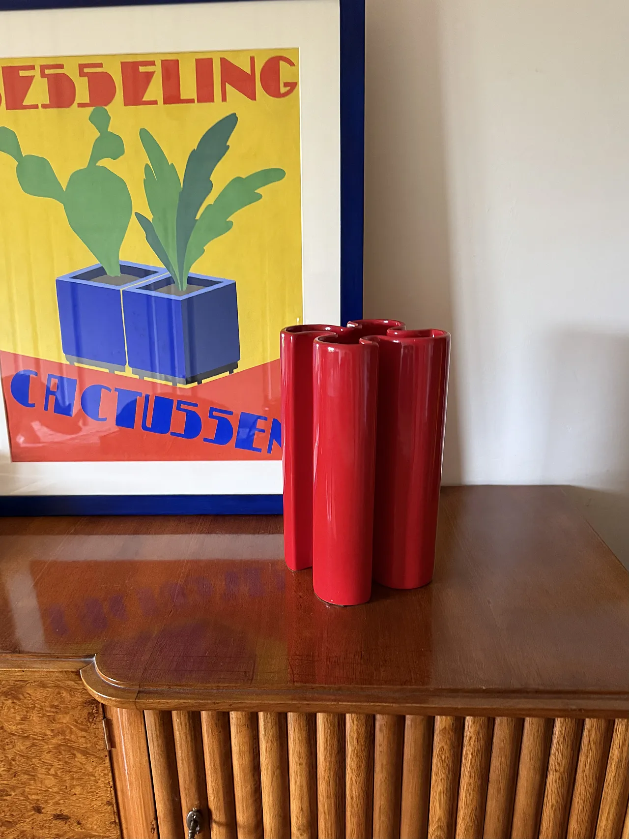 Franco Bettonica, Space age rare red ceramic vase, Gabbianelli Italy c 2