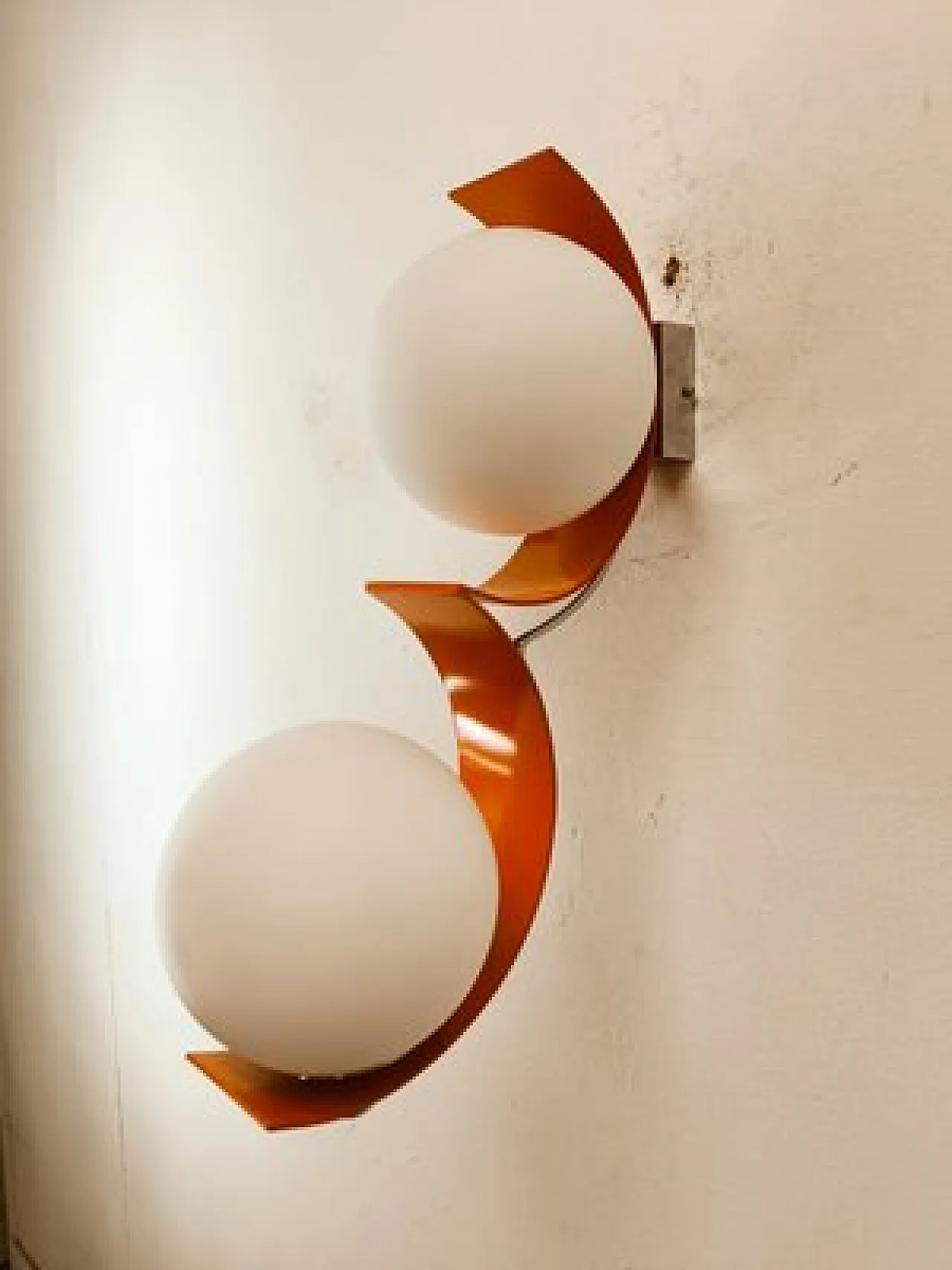 Applique con doppia sfera in vetro e metallo, anni '70 5