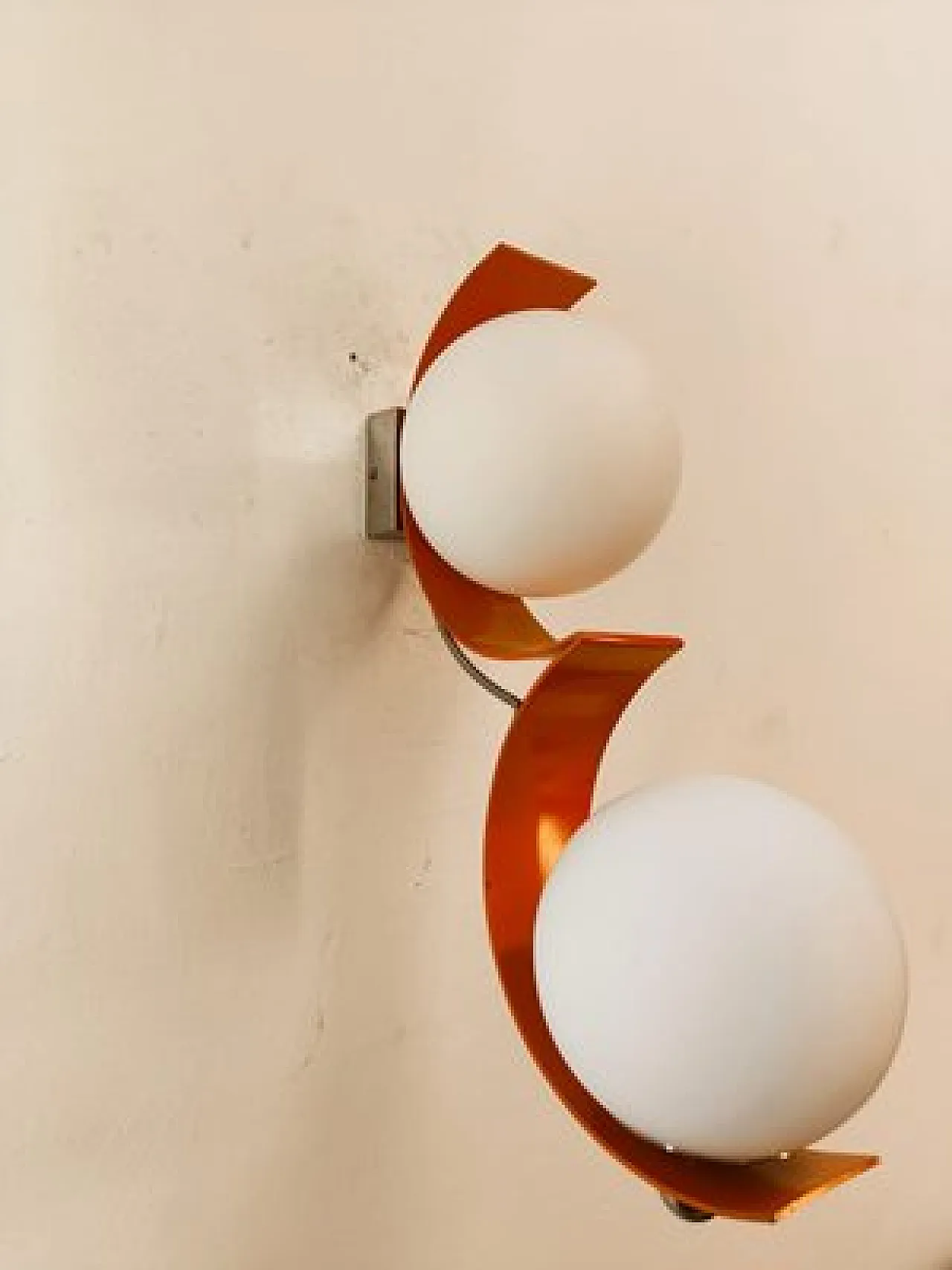 Applique con doppia sfera in vetro e metallo, anni '70 6
