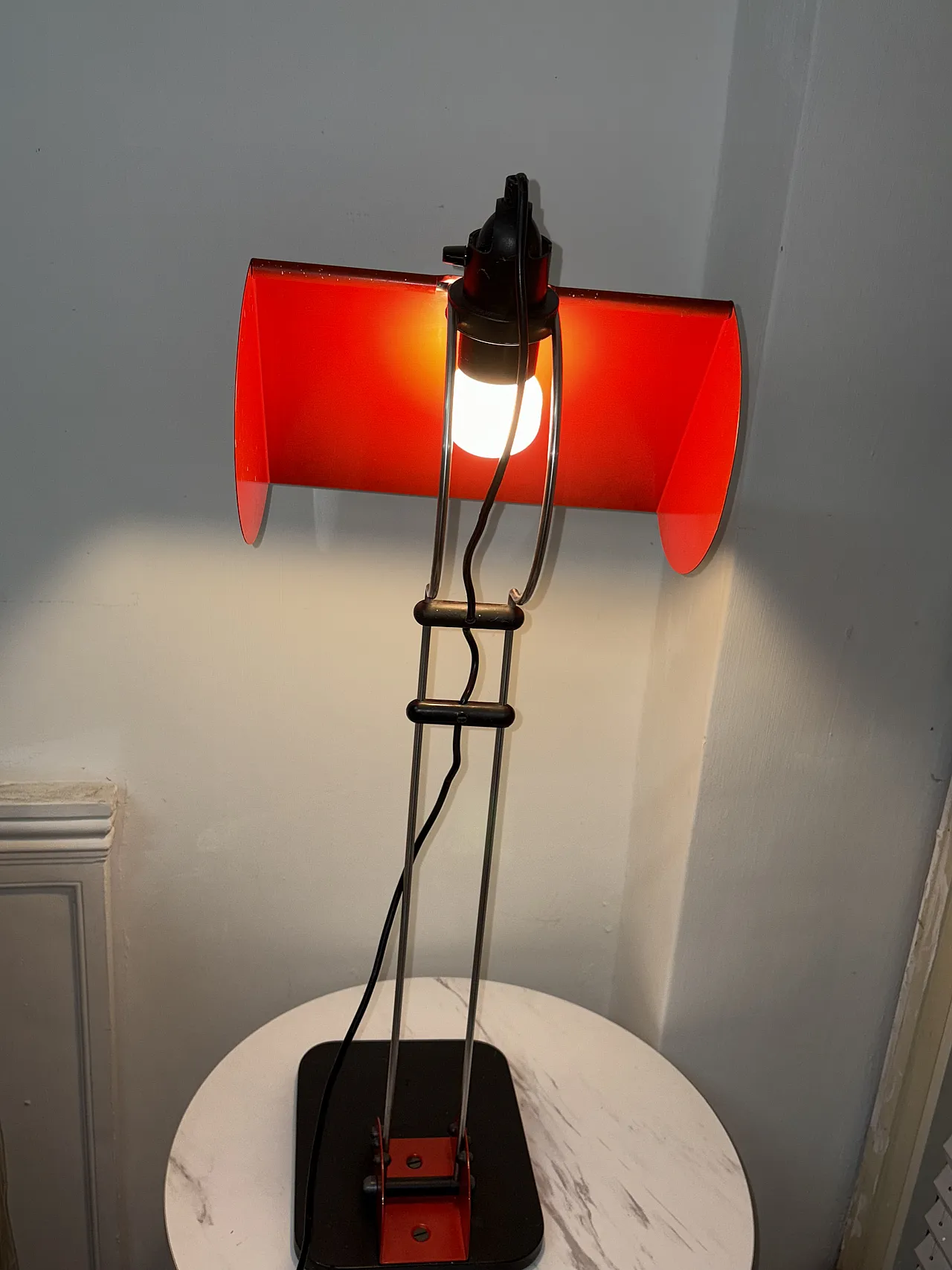 Lampada da tavolo Guzzini, anni '80 10