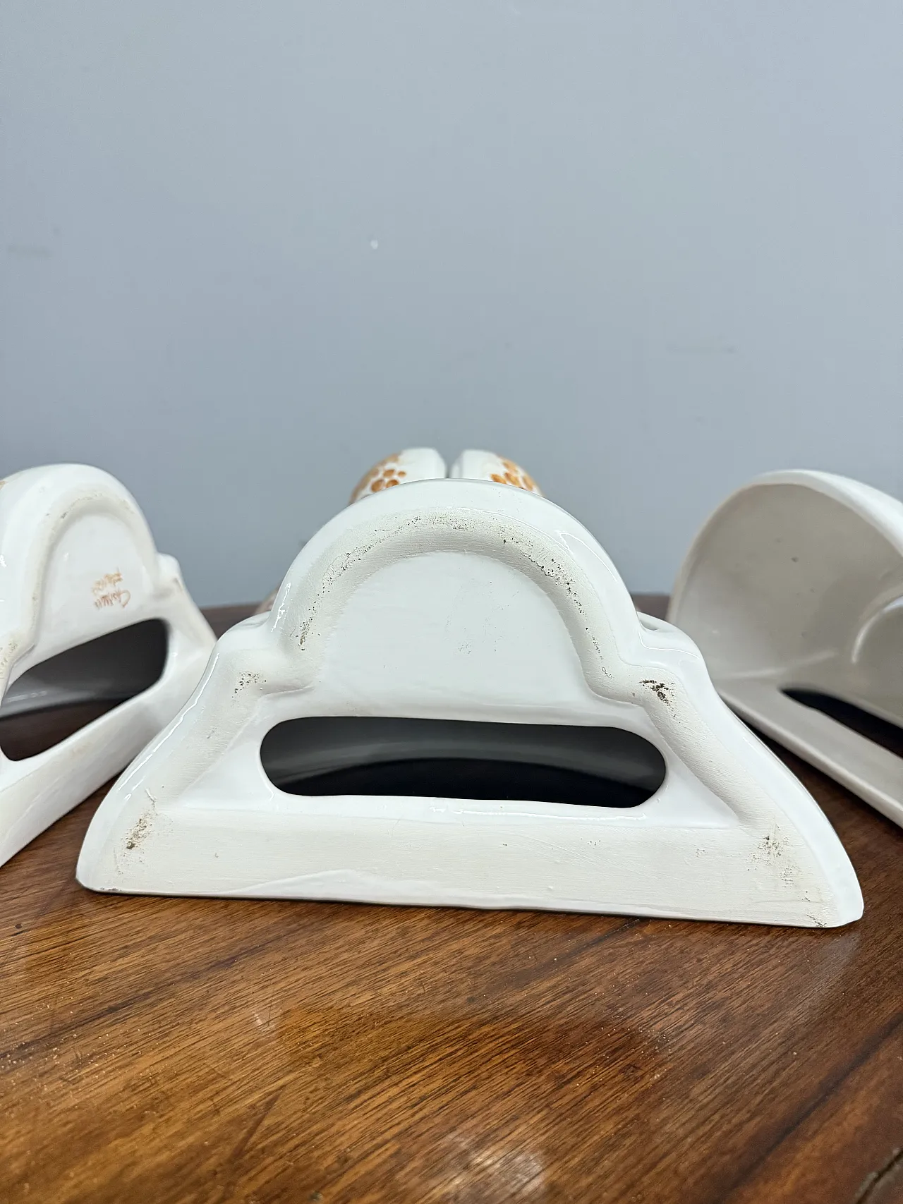 6 hand painted ceramic sconces with orange flowers, 20th century 3