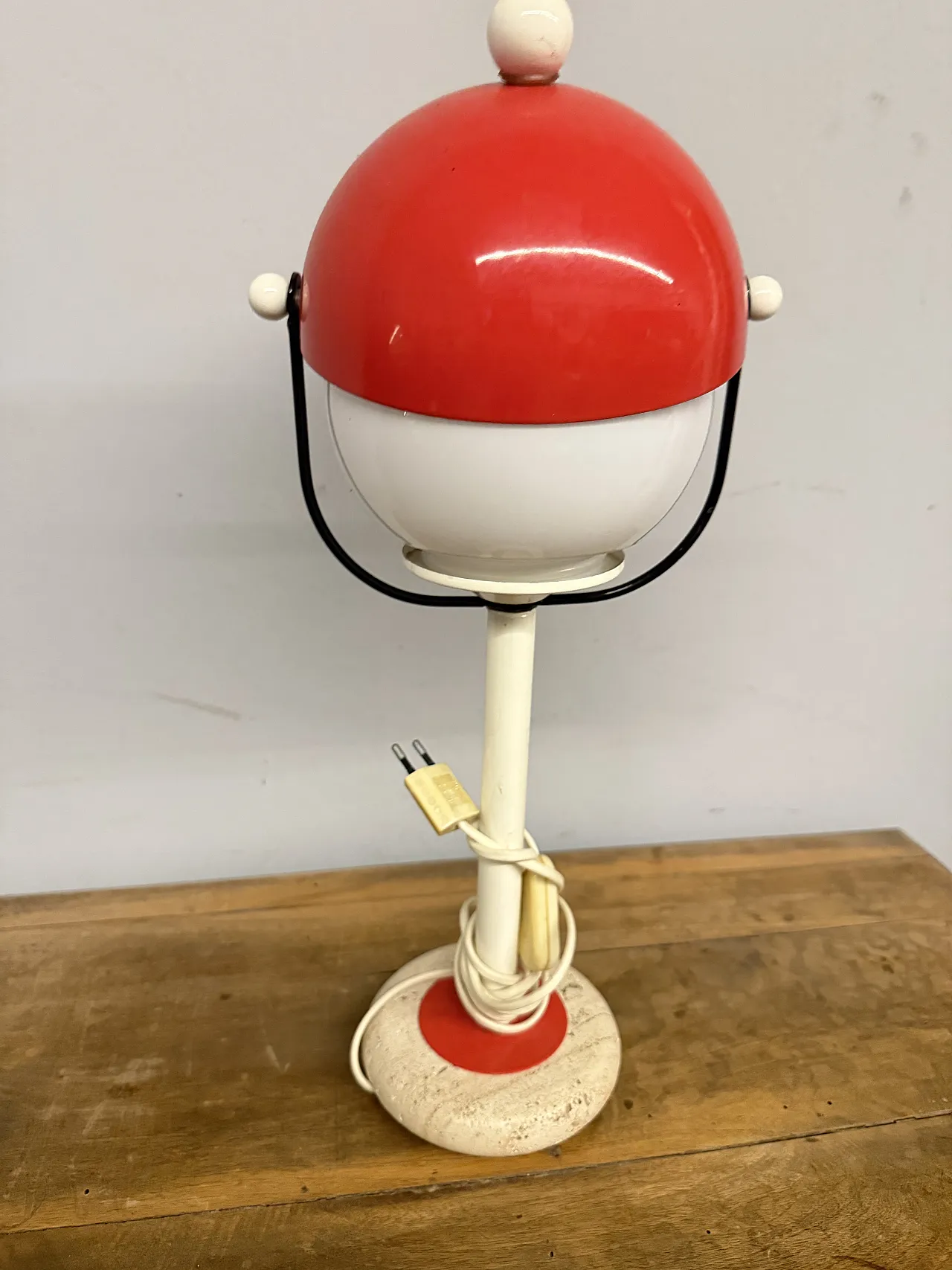 Lampada cappello base in travertino, anni '70 4