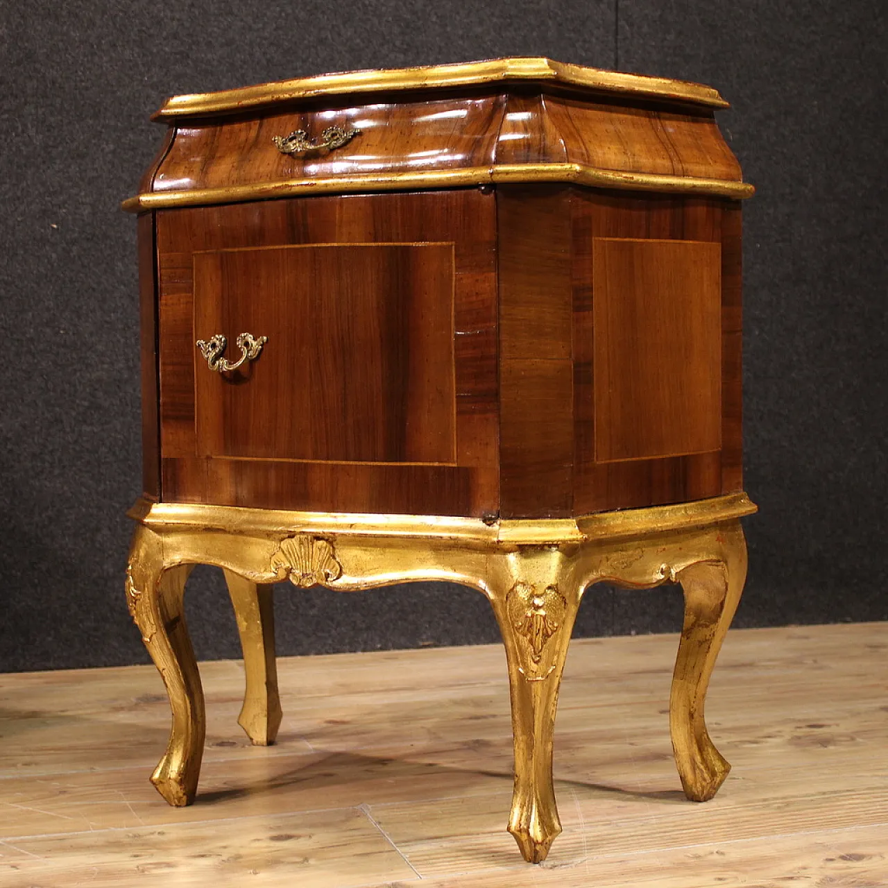 Pair of Venetian bedside tables, 20th century 4