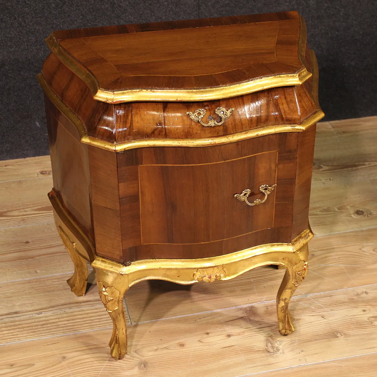 Pair of Venetian bedside tables, 20th century 12