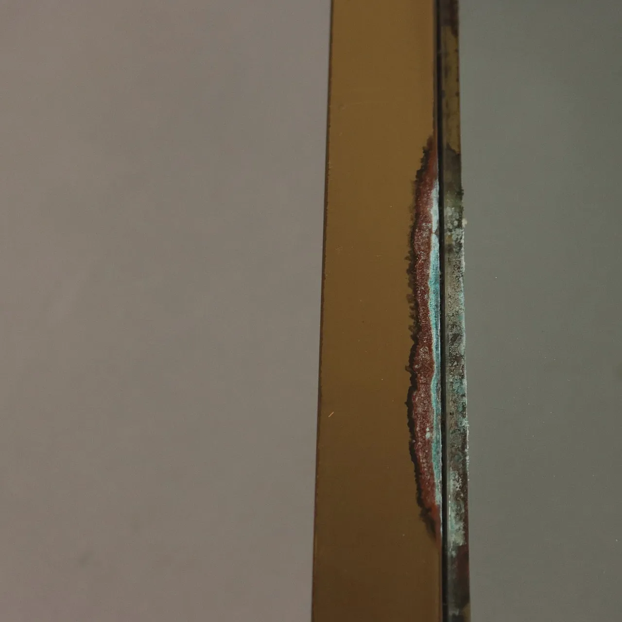 Grande tavolino da caffè in ottone e vetro, fine '900 5