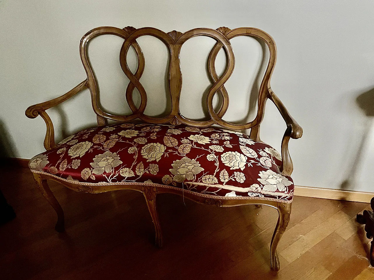 Armchair with carved backrest, 20th century 2