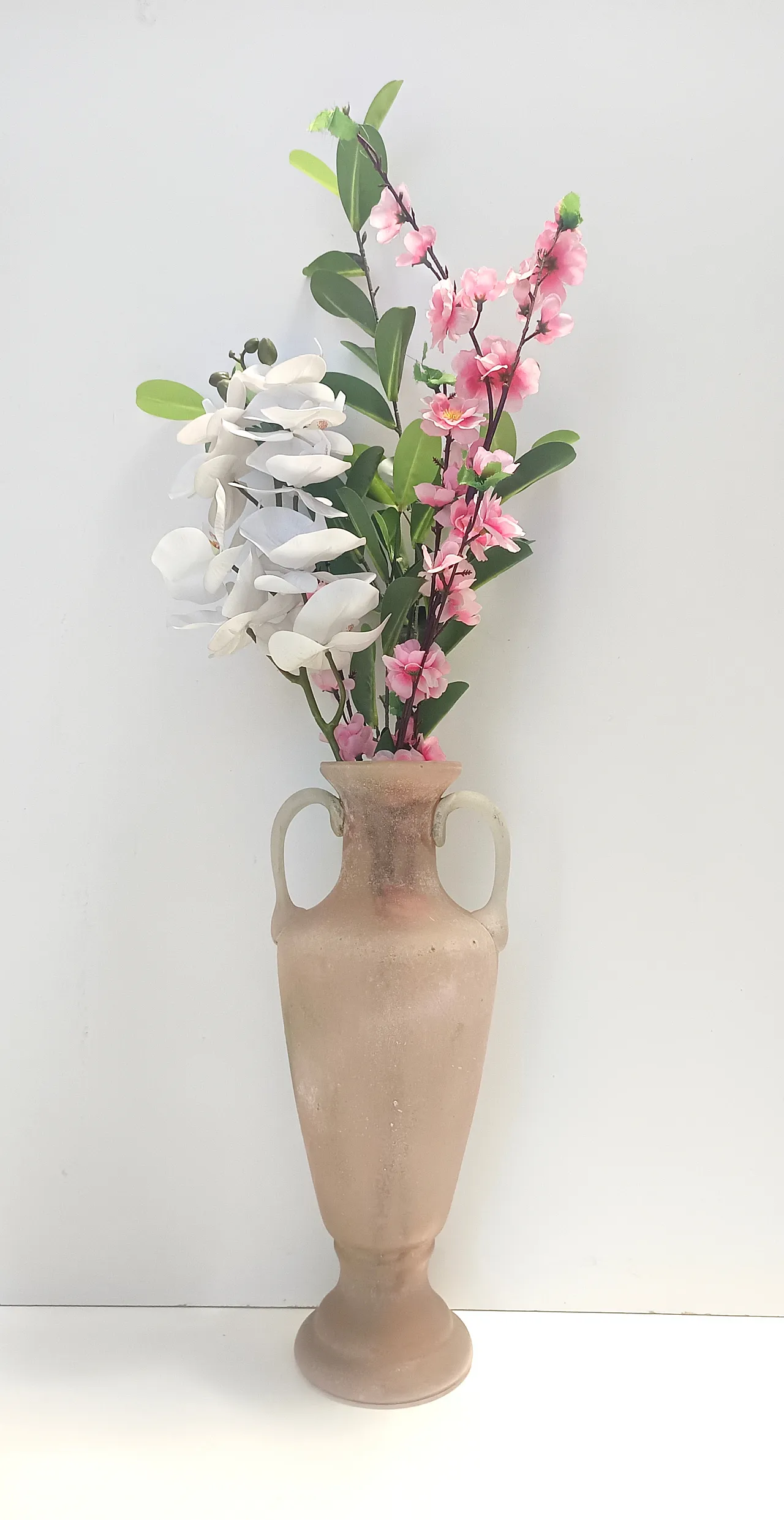 Peach Pink and White Scavo Glass Amphora Vase attr. to Seguso, 60s 11