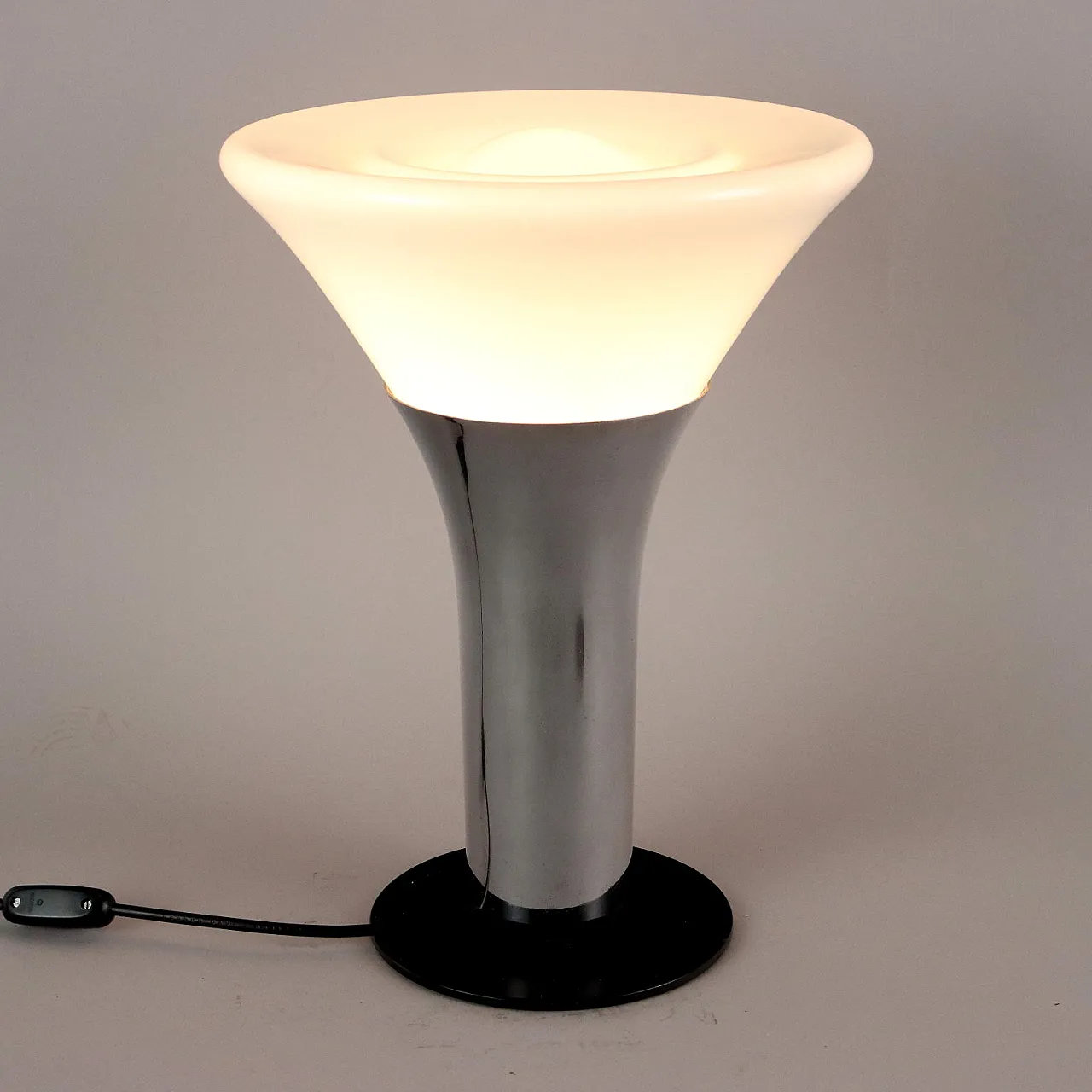 Lampada da tavolo cono a luce diffusa, anni '70 1