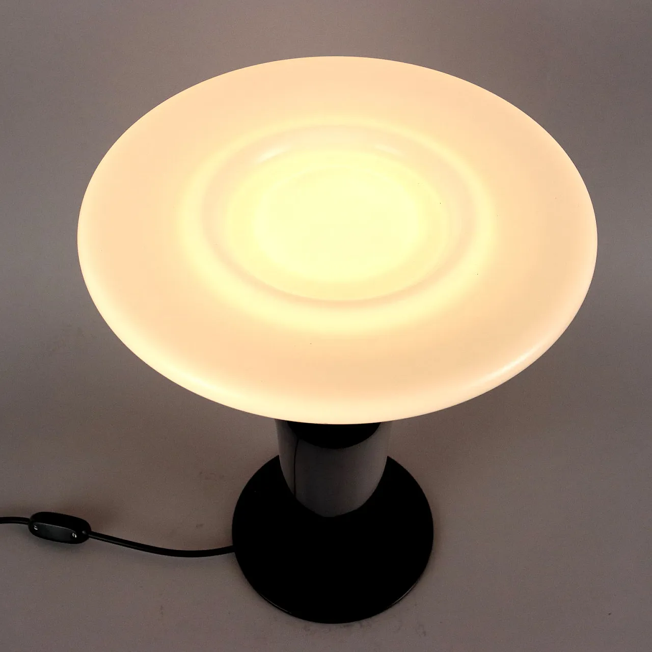 Lampada da tavolo cono a luce diffusa, anni '70 3