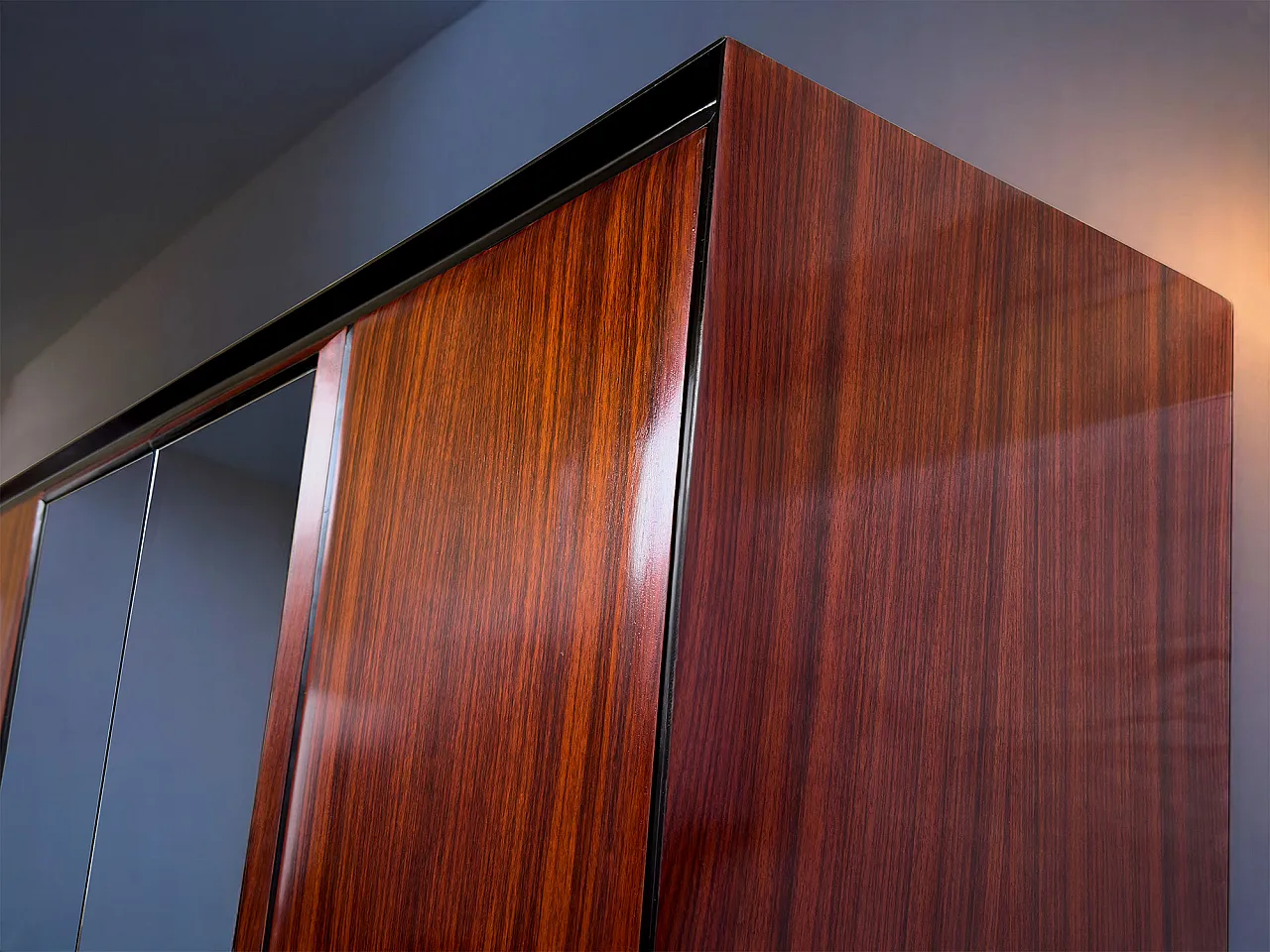 Armadio in legno in teak di metà secolo italiano 7 porte di Vittorio Dassi, anni '50 15