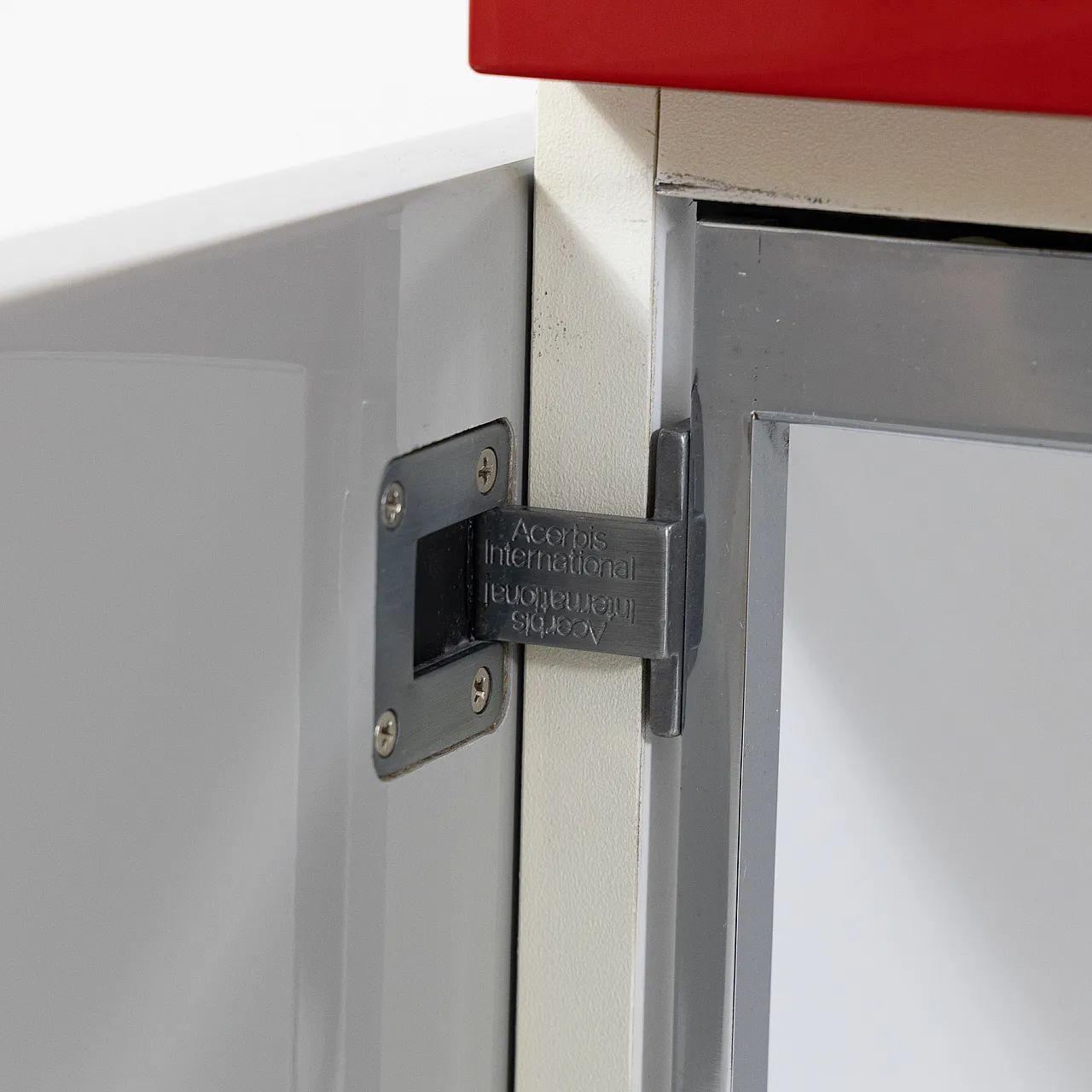 Credenza Sheraton di L. Acerbis & G. Stoppino per Acerbis, anni '80 4