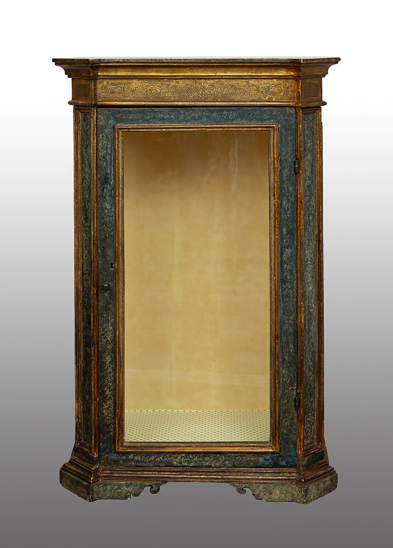 Showcase/scarabatto in lacquered and golden wood Naples, 18th c. 1