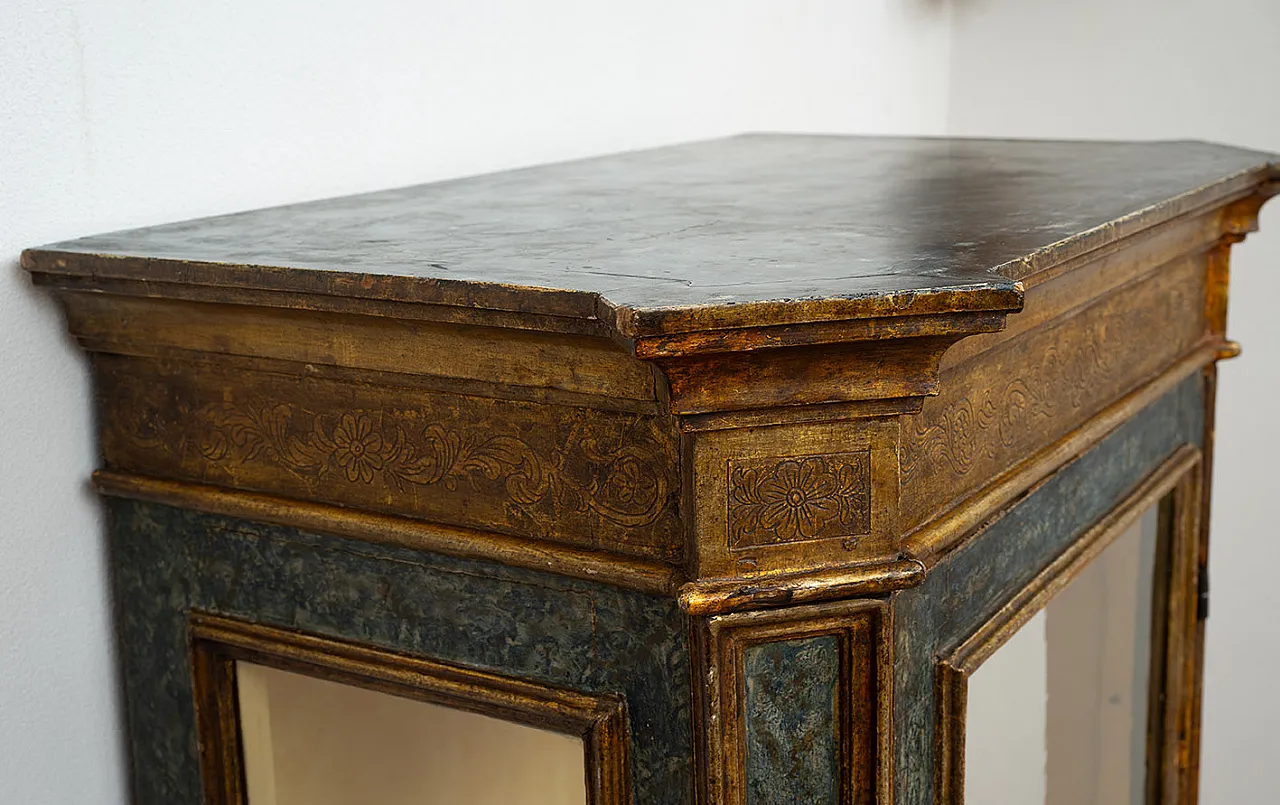 Showcase/scarabatto in lacquered and golden wood Naples, 18th c. 5